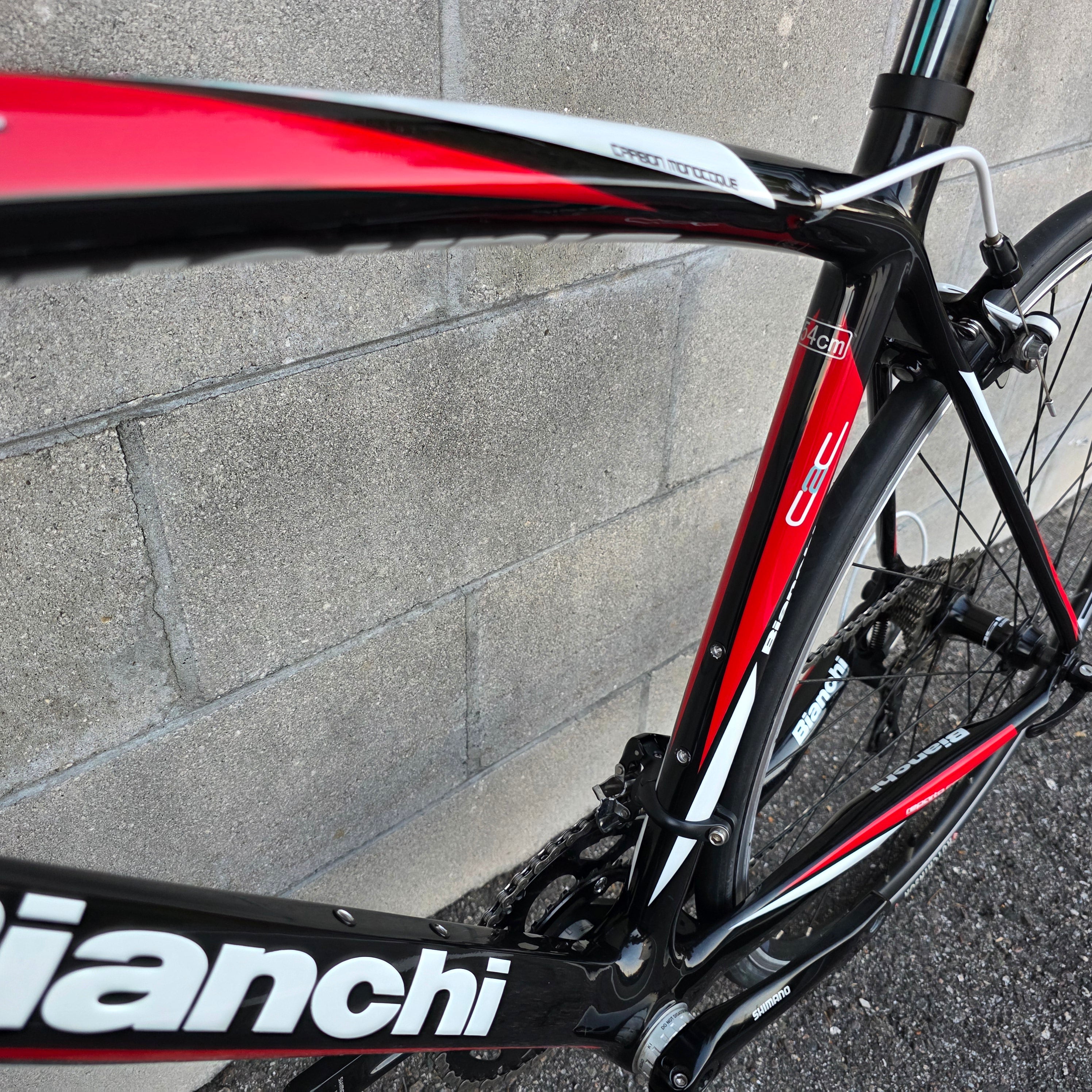 Bianchi Vertigo Carbon Road Bike (54cm) Shimano 105 – South Tampa