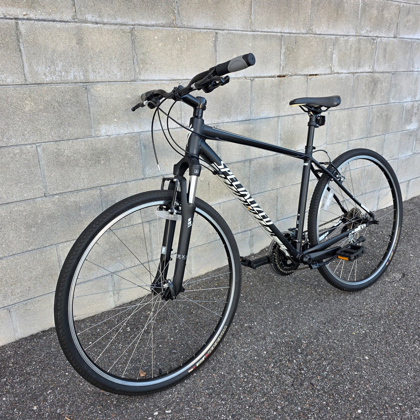 Specialized Crossroads Hybrid Fitness Bike (Large)