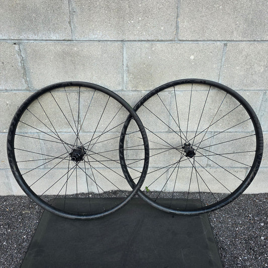 NOBL TR32 DT180 29 Carbon Wheelset Boost XD