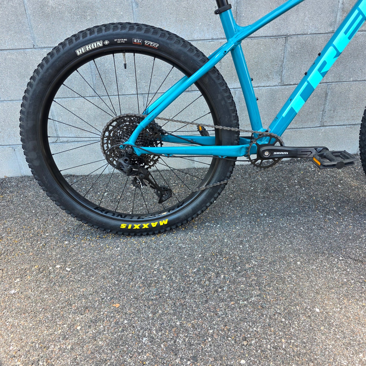 2020 Trek Roscoe 7 (M/L) 27.5+