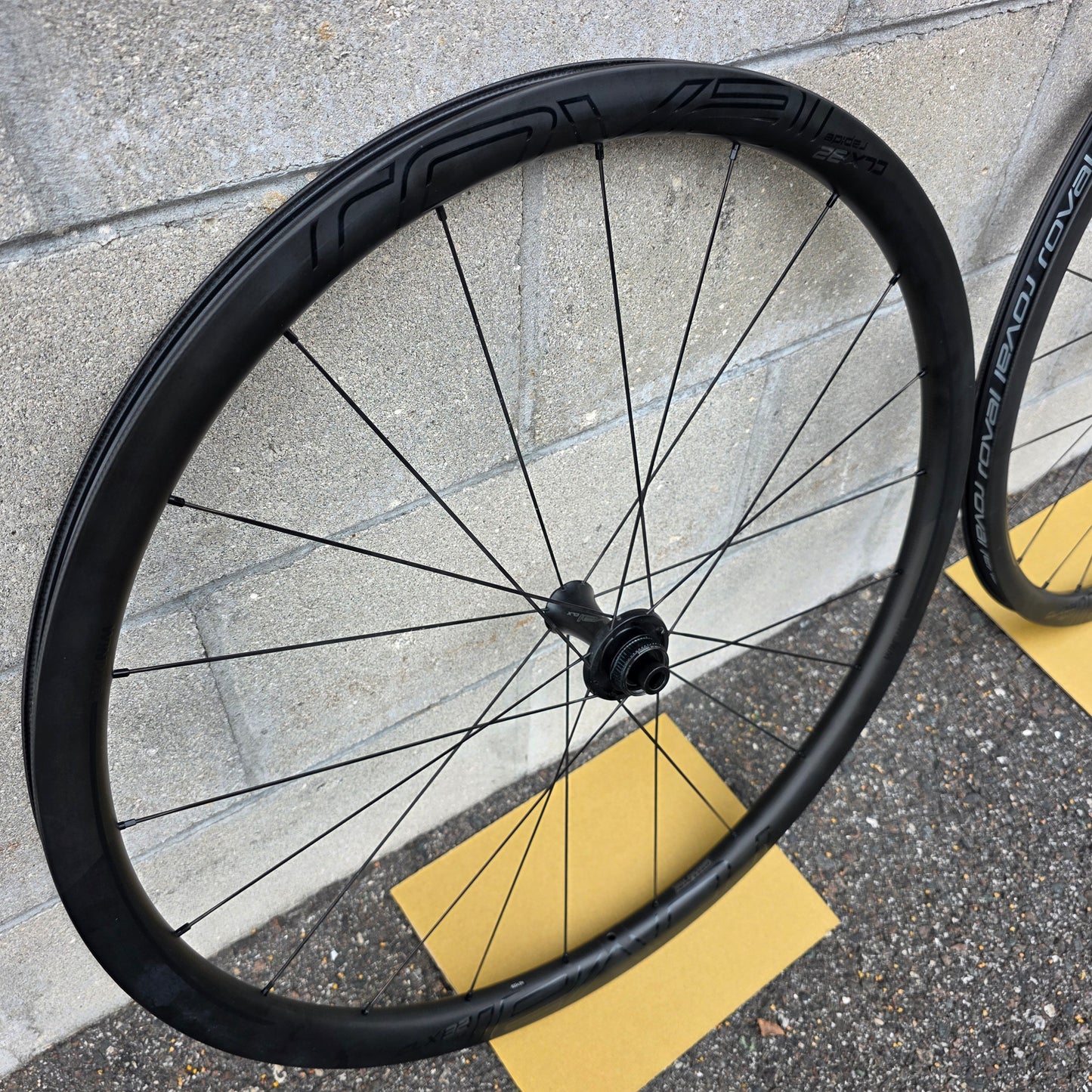 Roval Rapide CLX 32 700c gravel all road Carbon wheelset