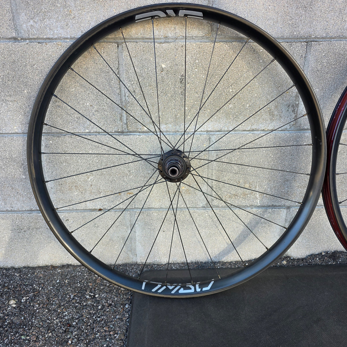 ENVE AM30 Carbon wheelset Industry Nine Boost Sram XD