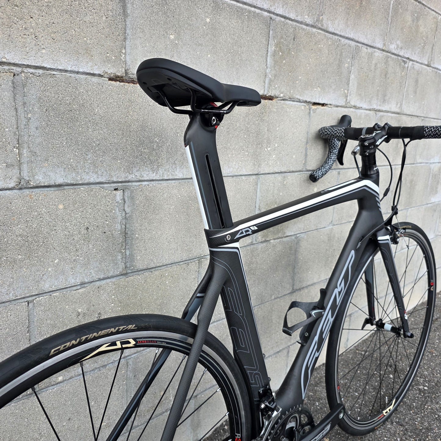 2012 Felt AR 5 Carbon Aero Road Bike