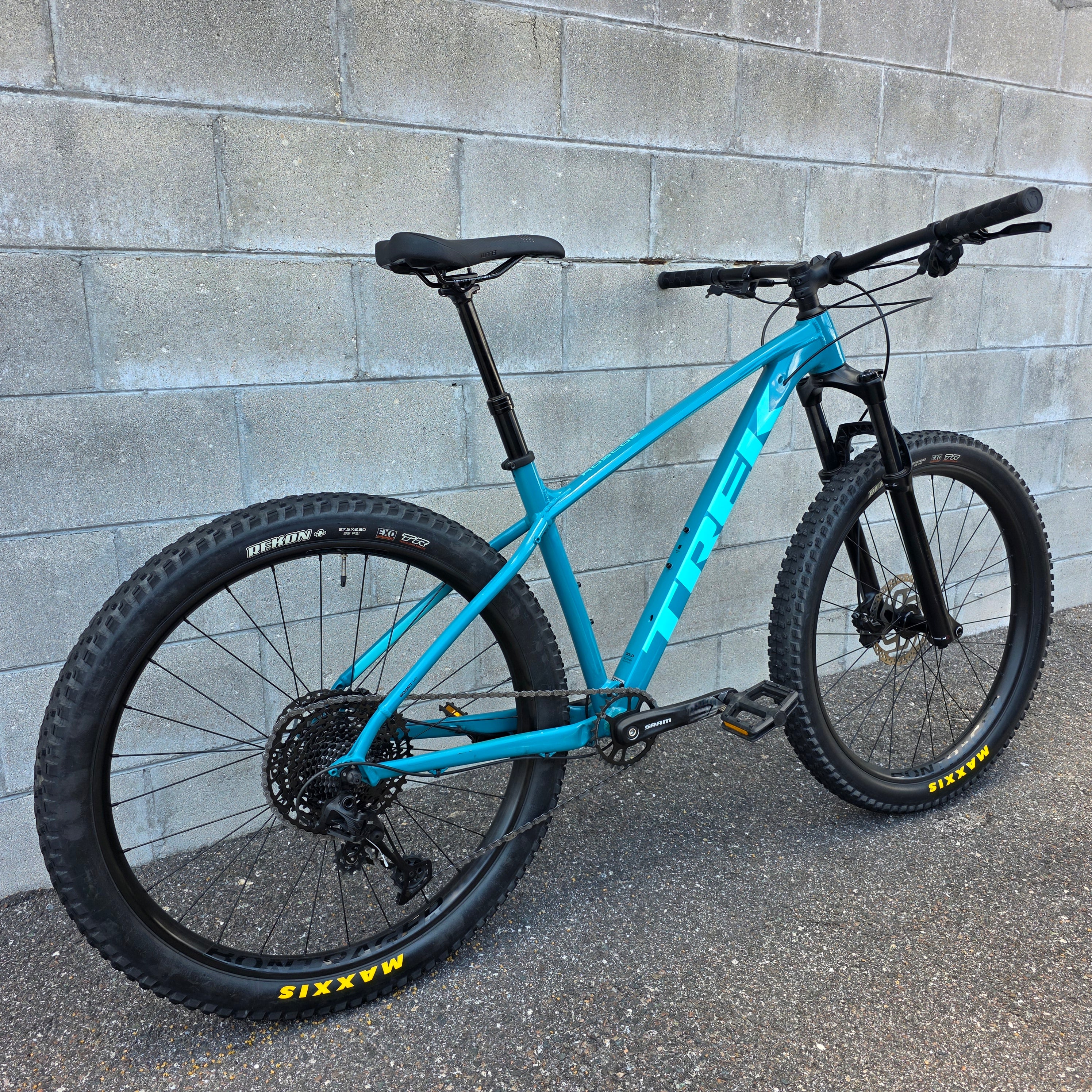 2020 Trek Roscoe 7 (M/L) 27.5+ – South Tampa Bicycle Co.