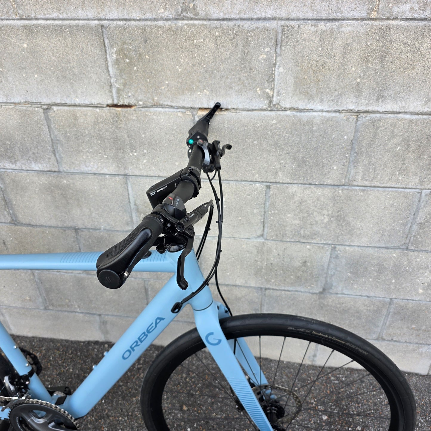 2020 Orbea Gain E- Road Bike (Medium)