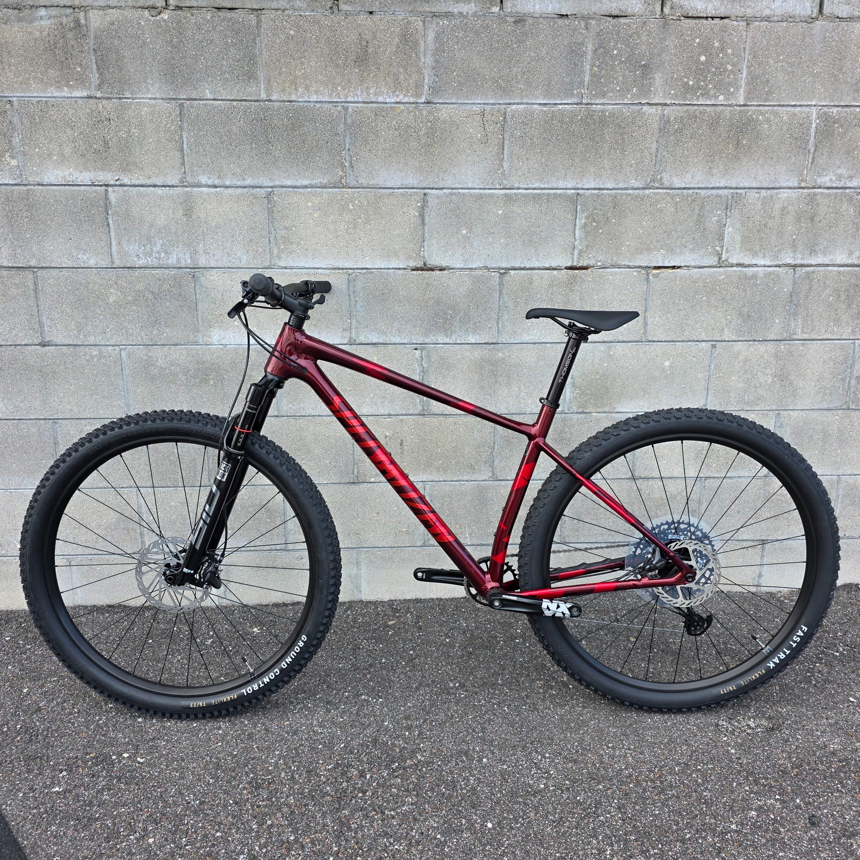 直引限定　SPECIALIZED MTB レッド 29インチ 前後フェンダー Specialized Chisel Fire LTD Ed. (LARGE) – South Tampa Bicycle Co.