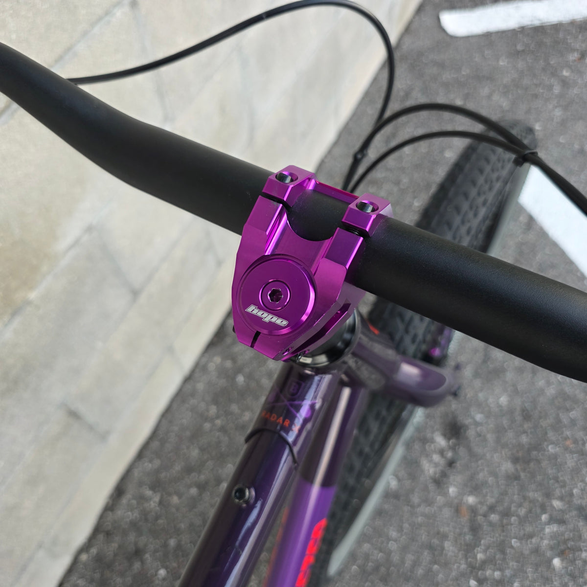 Breezer Radar X Pro Custom - (XXL 60CM)