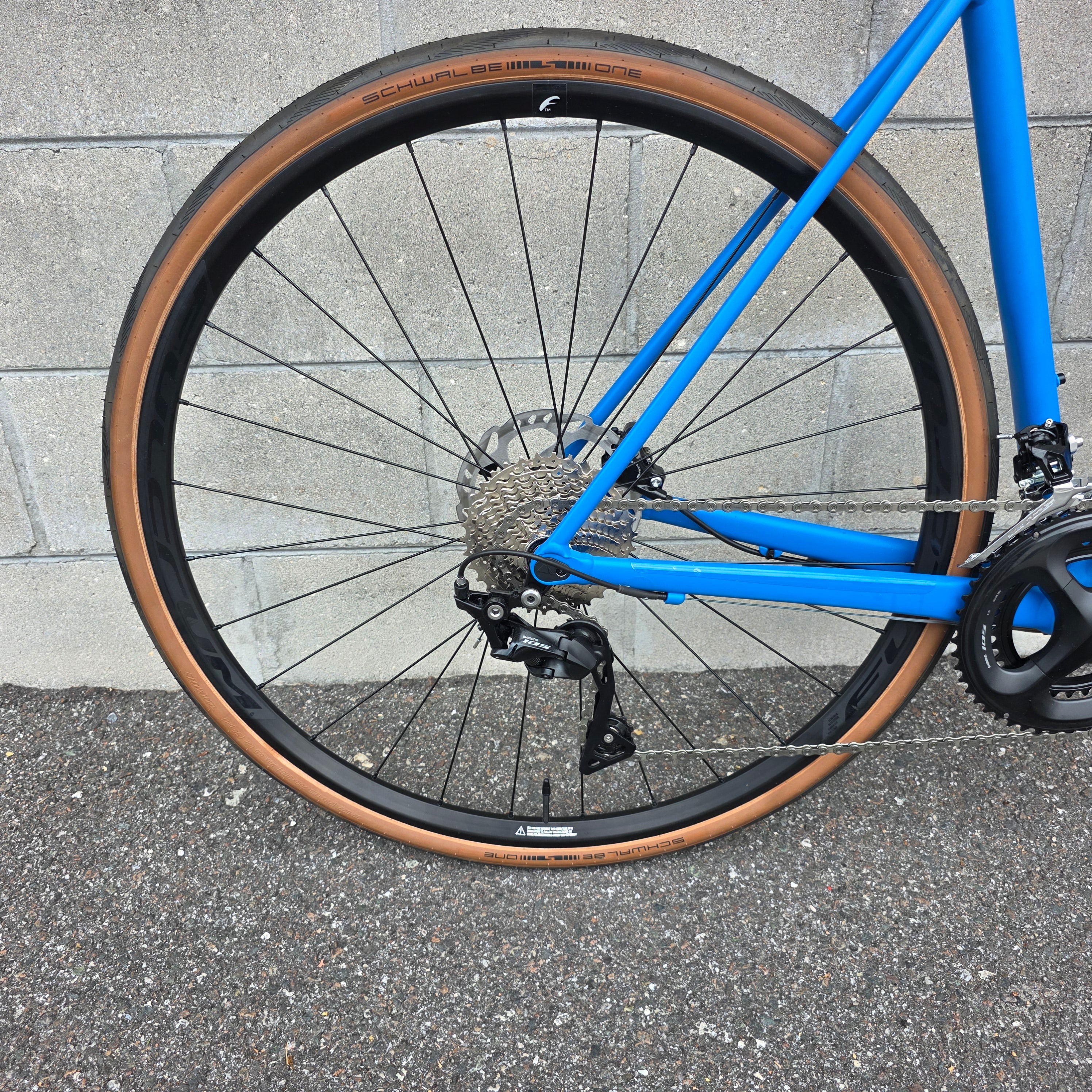 2023 Canyon Endurance AL 105 (Medium) – South Tampa Bicycle Co.