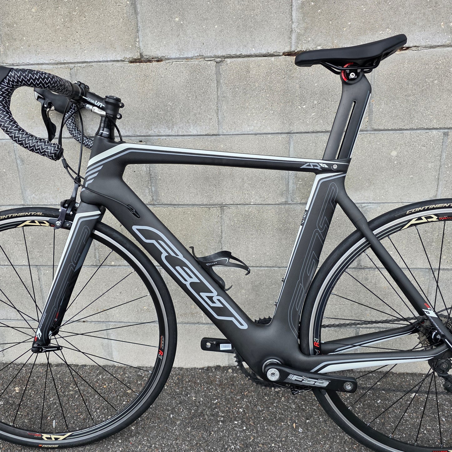 2012 Felt AR 5 Carbon Aero Road Bike