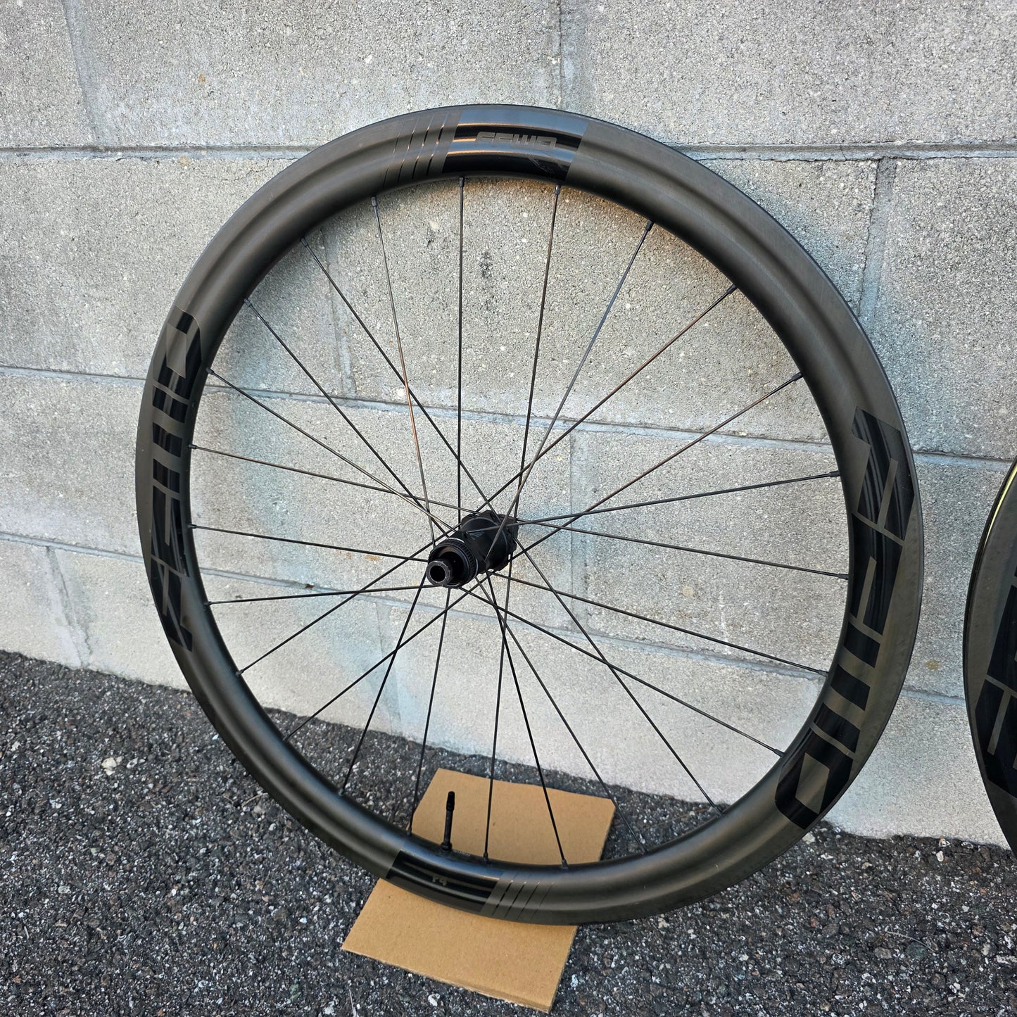 FFWD FCC F4D Carbon Disc Wheelset DT Swiss 240 road gravel XDR