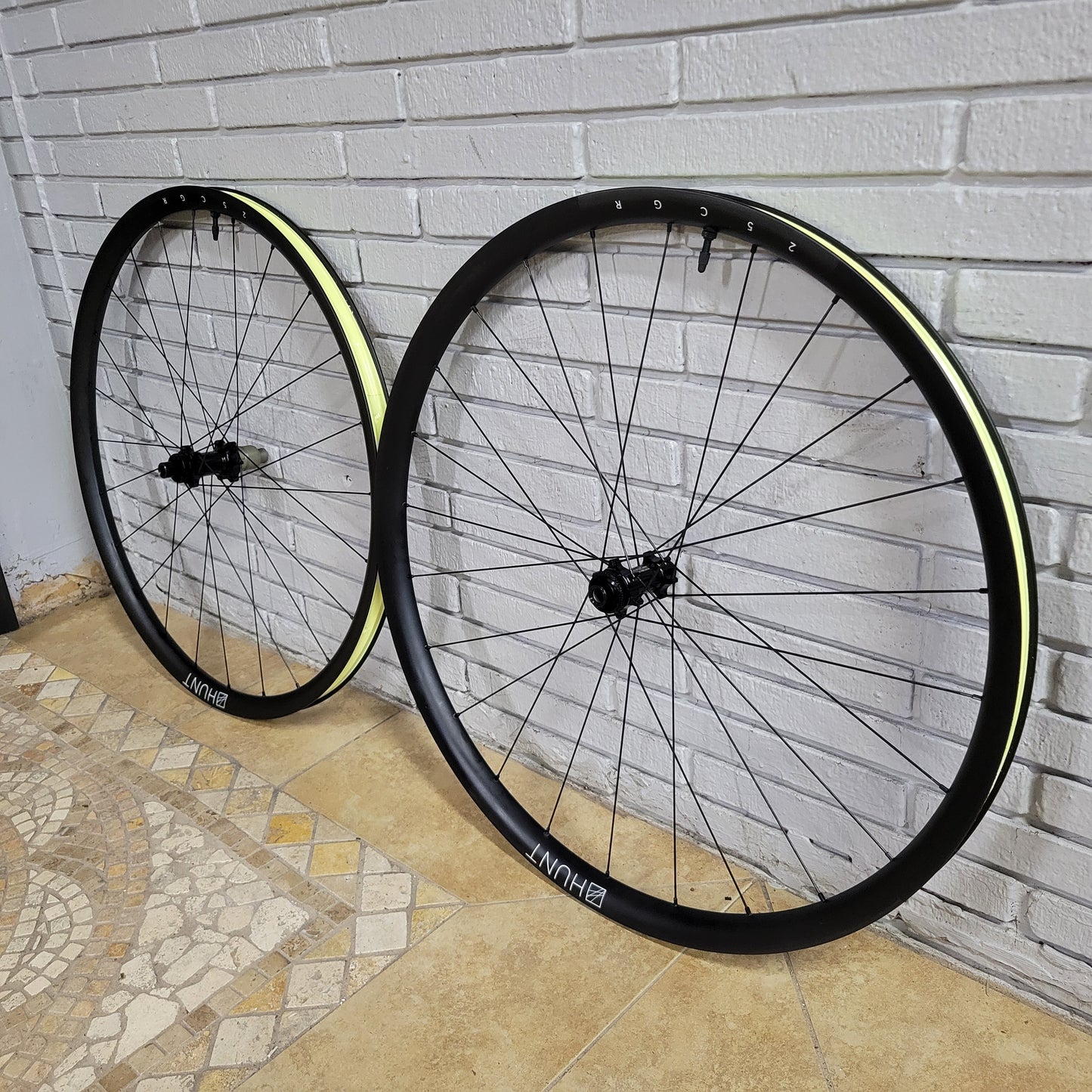 Hunt CGR25 Carbon Gravel Race Wheelset