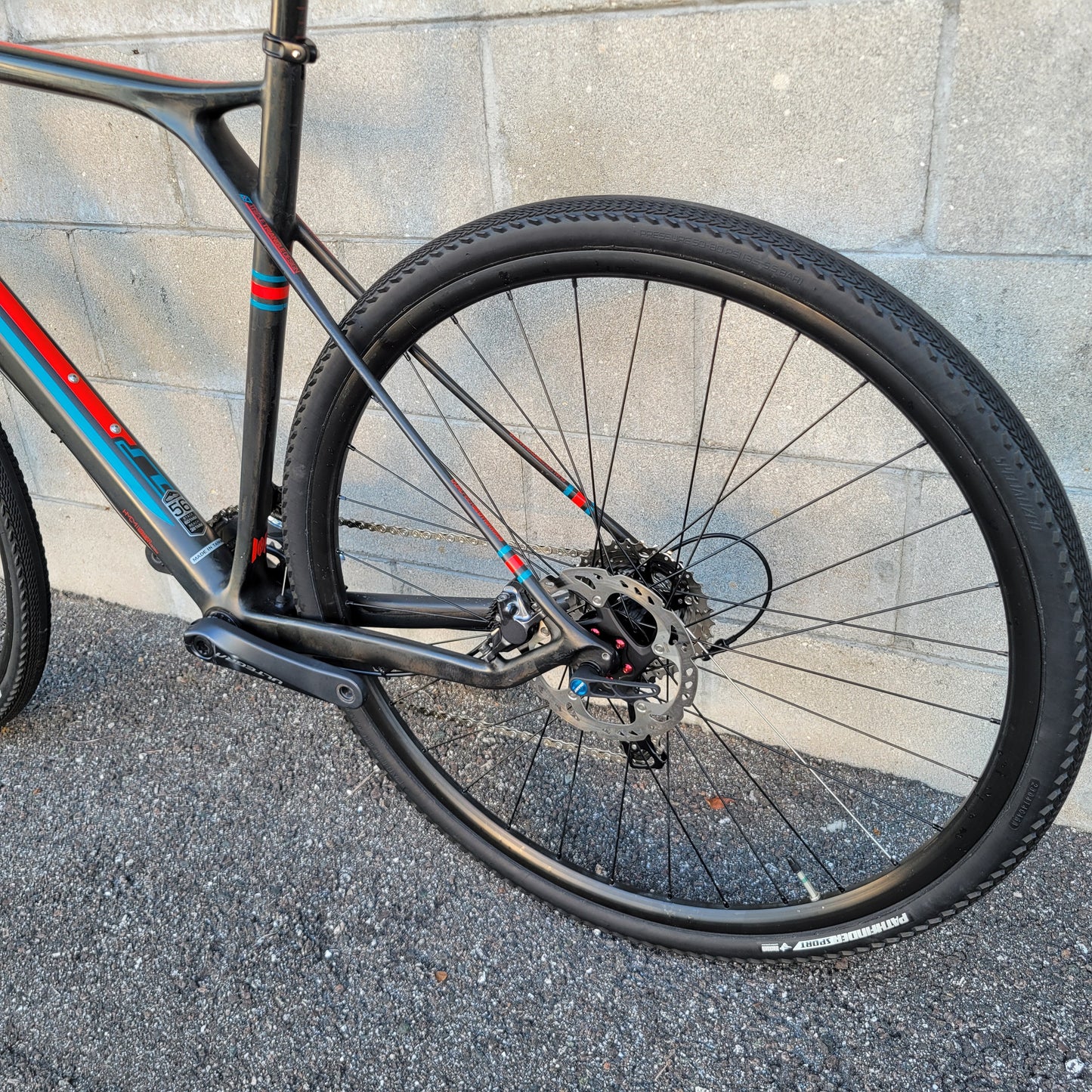 2016 GT Grade Carbon Gravel Bike (56cm) Ultegra