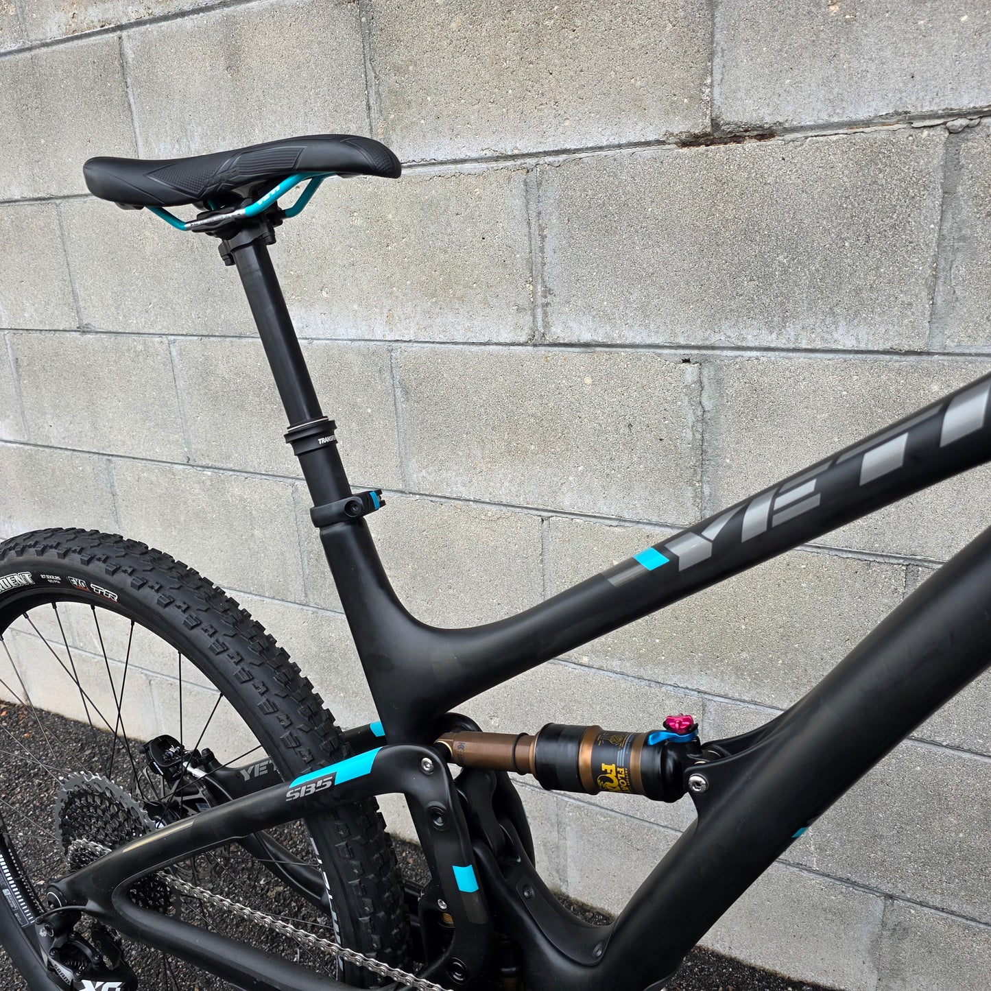 Yeti SB5 Turq 27.5 Carbon (Size Medium) SRAM XO, FOX Factory