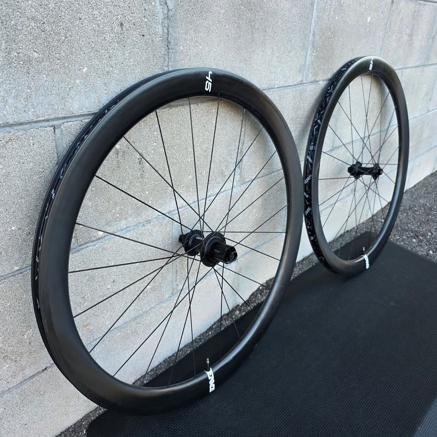 ENVE 45 Foundation DISC Carbon Road Bike Wheelset Shimano