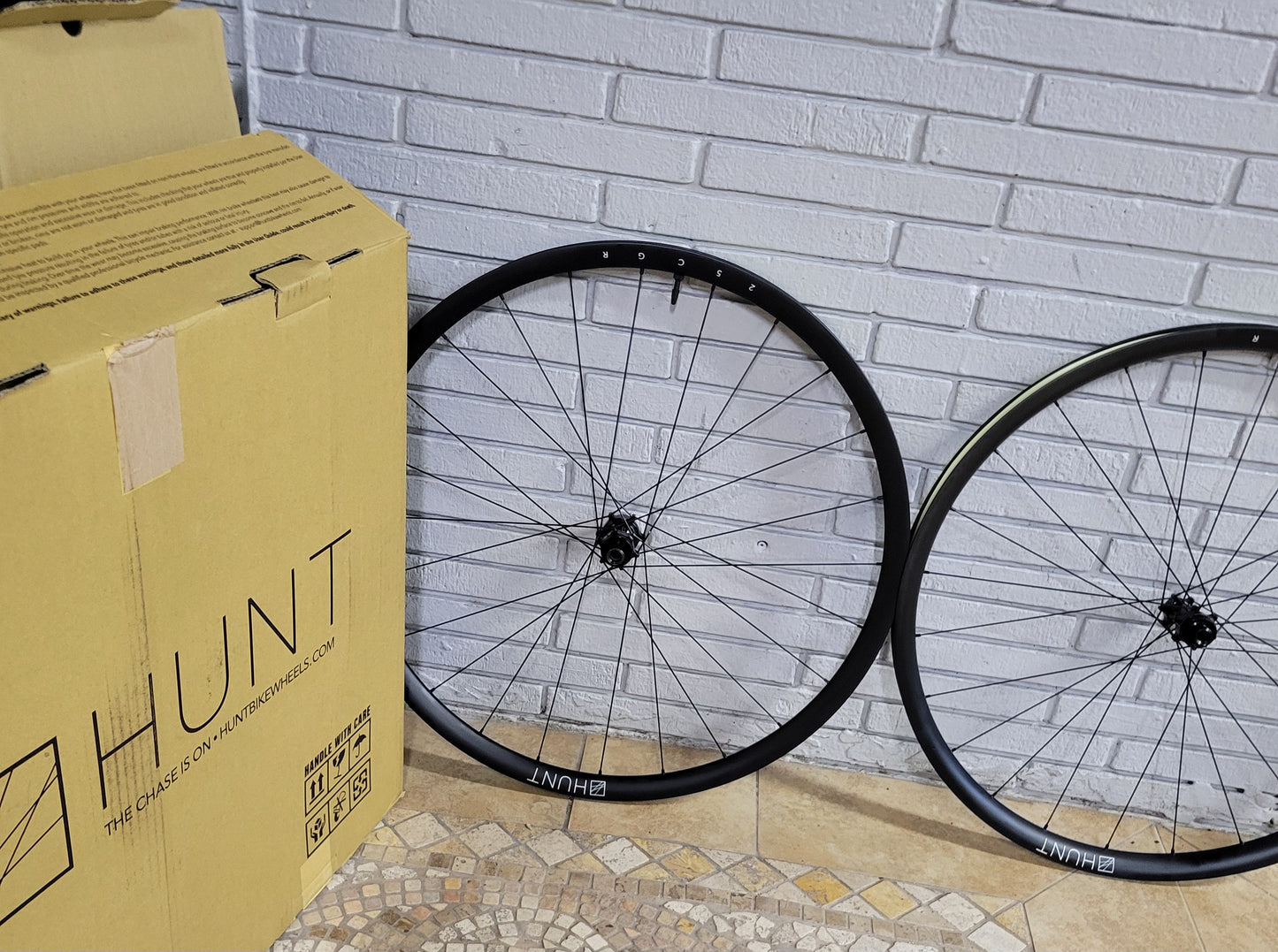 Hunt CGR25 Carbon Gravel Race Wheelset