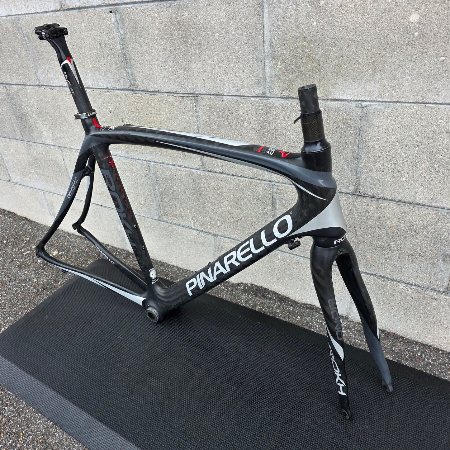 2016 Pinarello Rokh Carbon Frameset (53.5cm)