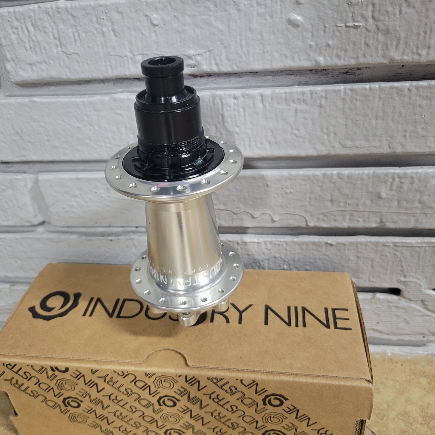 Industry Nine Hydra SuperBoost Rear Hub 32h Silver