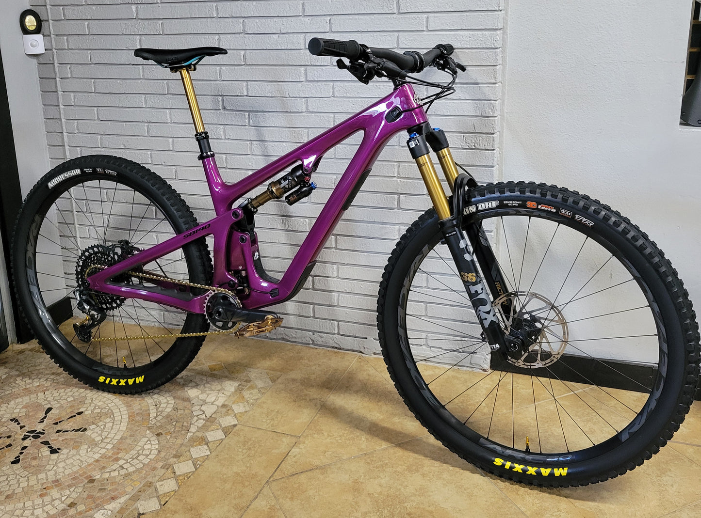 2023 Yeti SB140 Turq T2 29 (Large) Upgraded