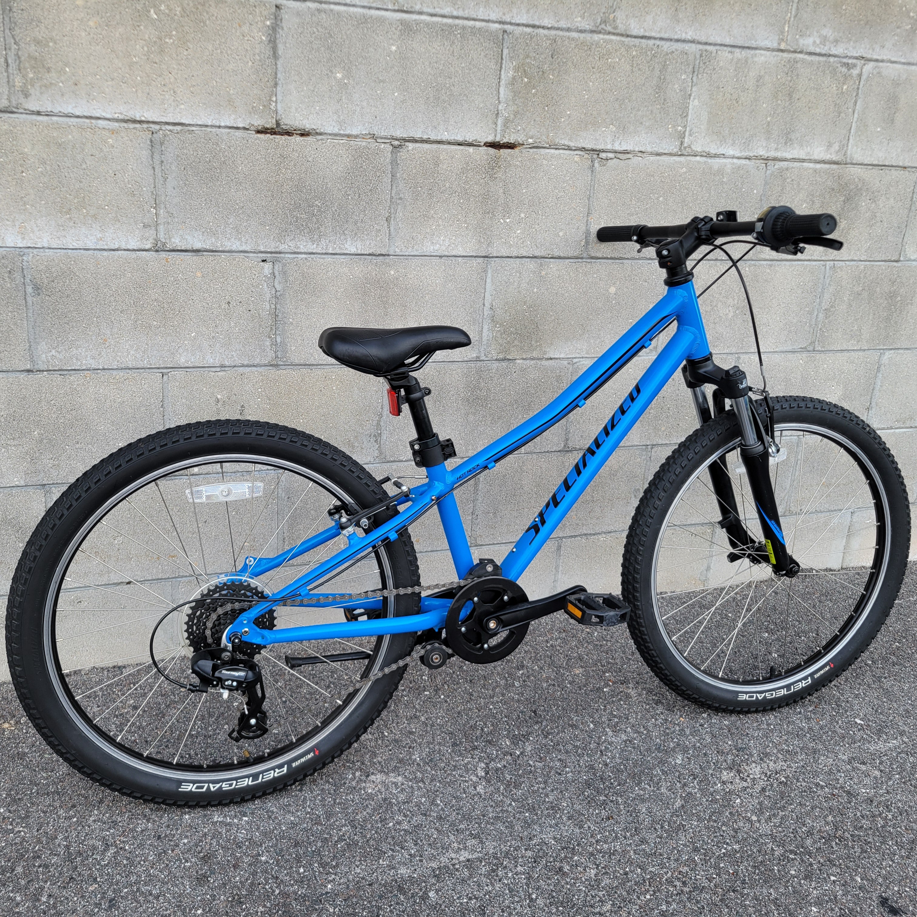 Specialized Hotrock 24 Junior Mountain Bikes 24