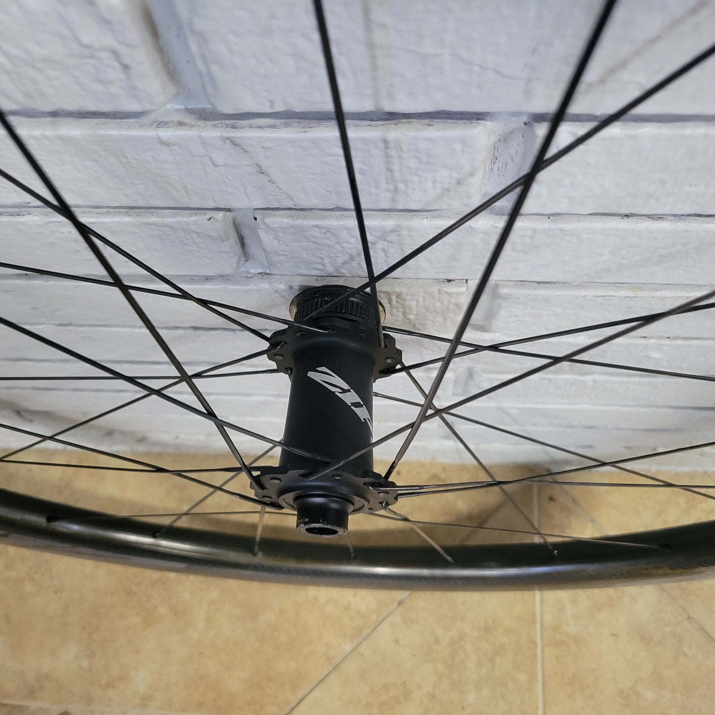 Zipp 303 NSW front wheel