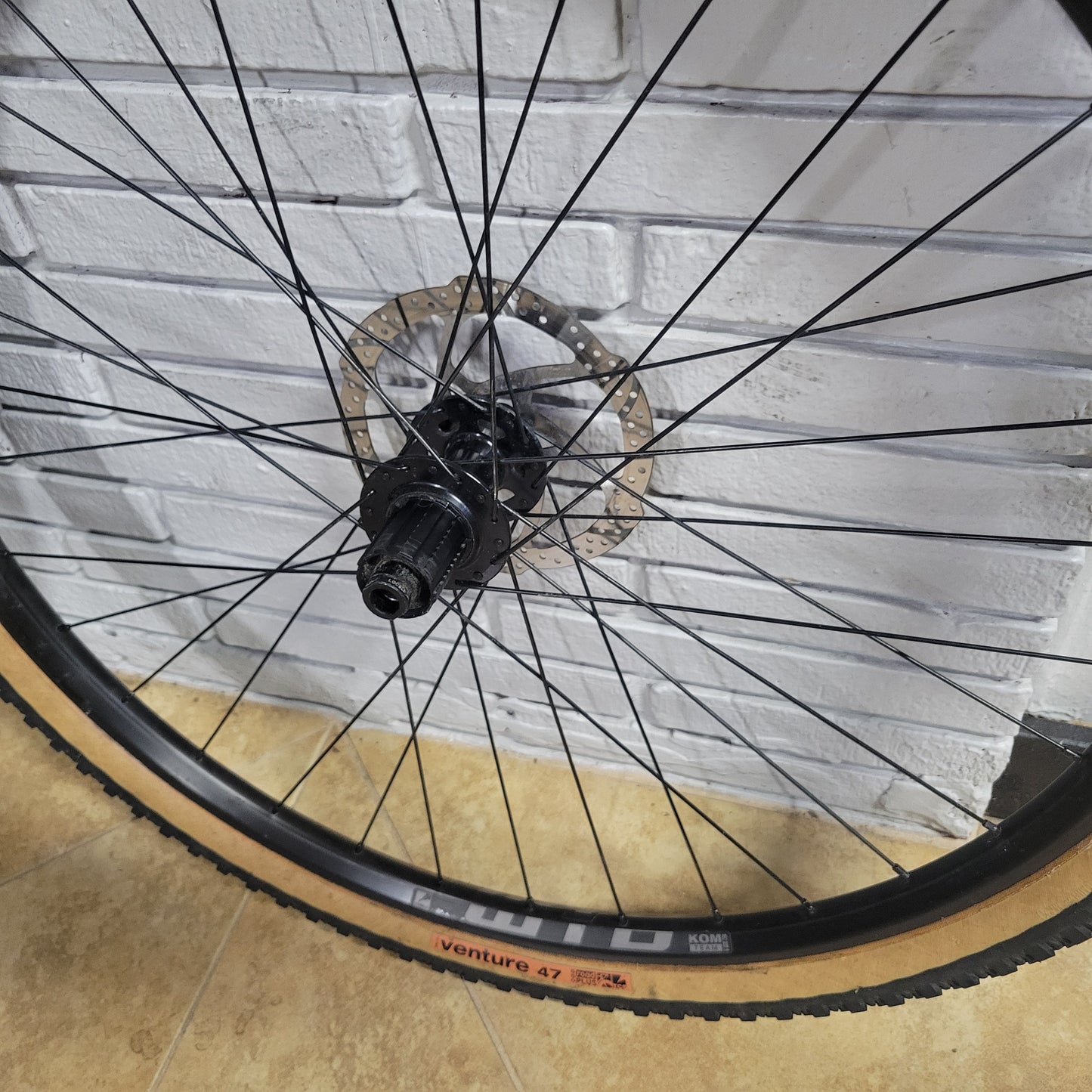 WTB KOM i23 650b gravel wheelset