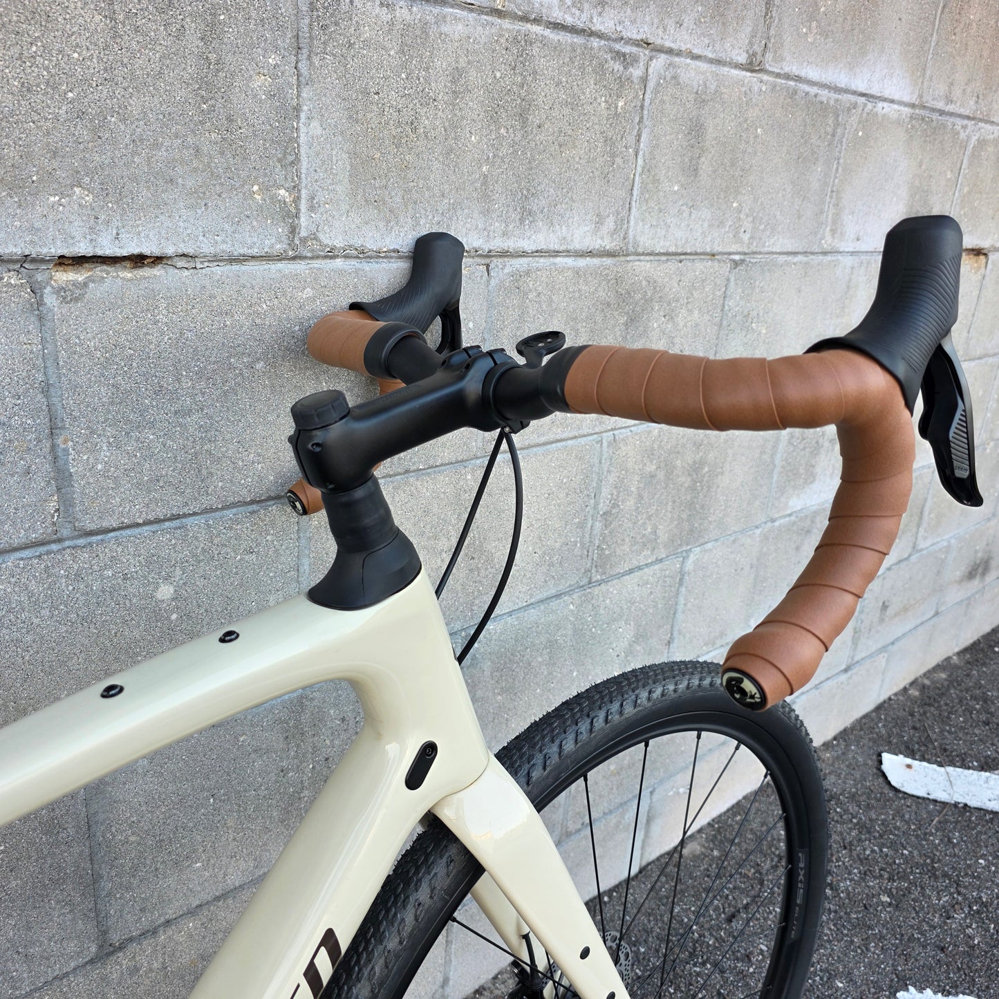 2023 Specialized Diverge Carbon Rival AXS XPLR (58cm)