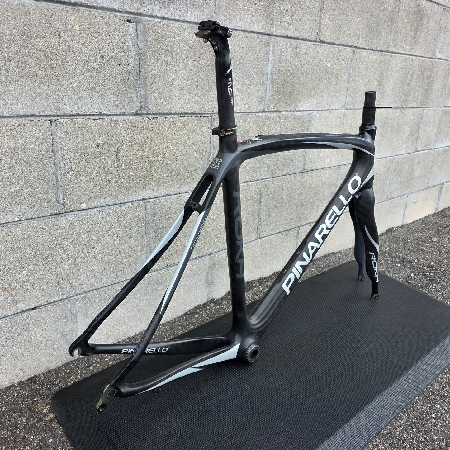 2016 Pinarello Rokh Carbon Frameset (53.5cm)