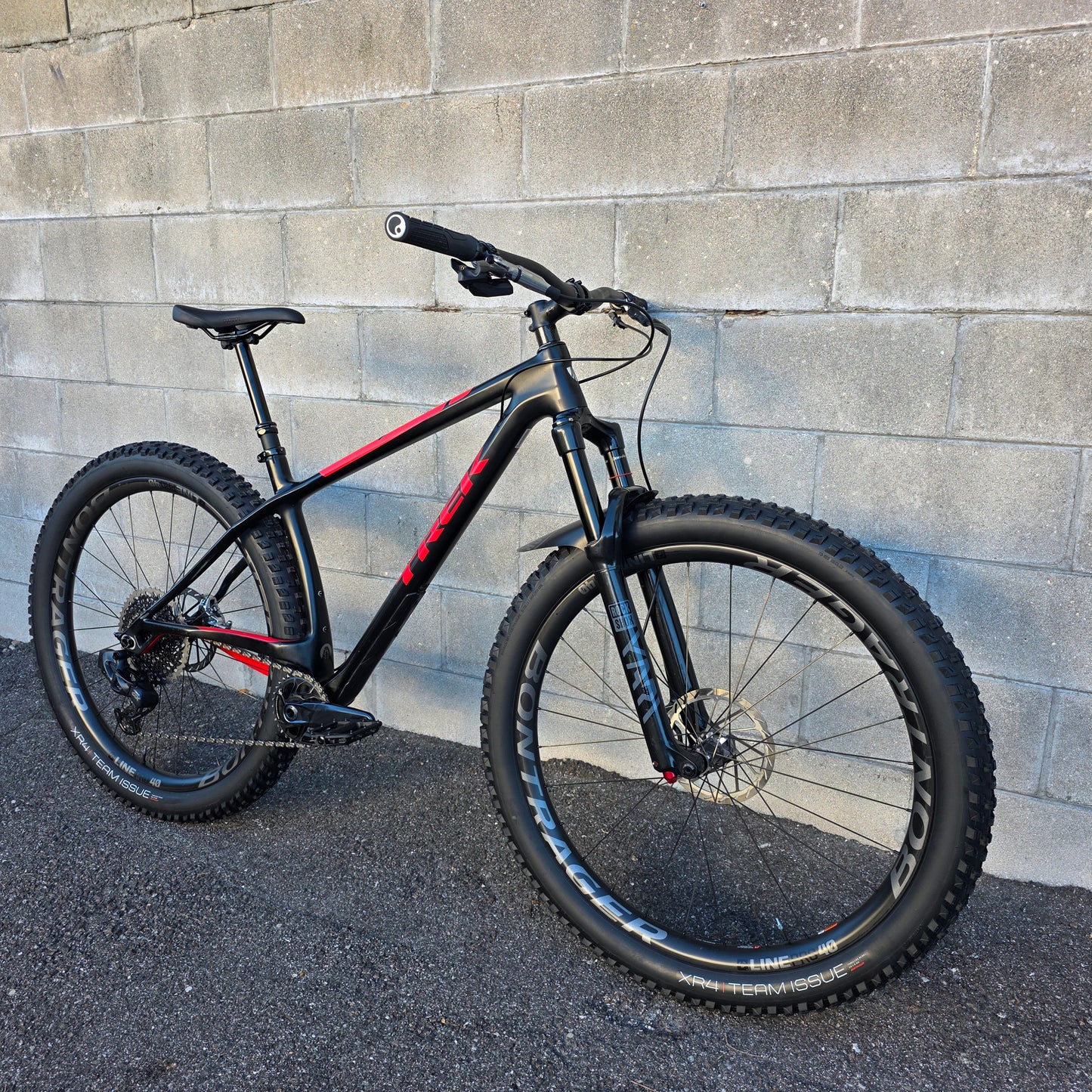 Trek Stache 9.8 Carbon 29+ (19.5/18.5") AXS