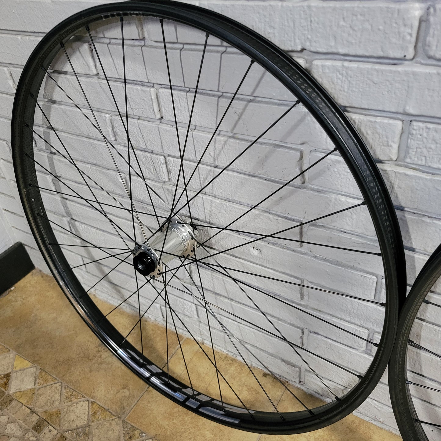 Zipp 3zero Moto Carbon Wheelset Industry Nine Hydra 29 Boost XD