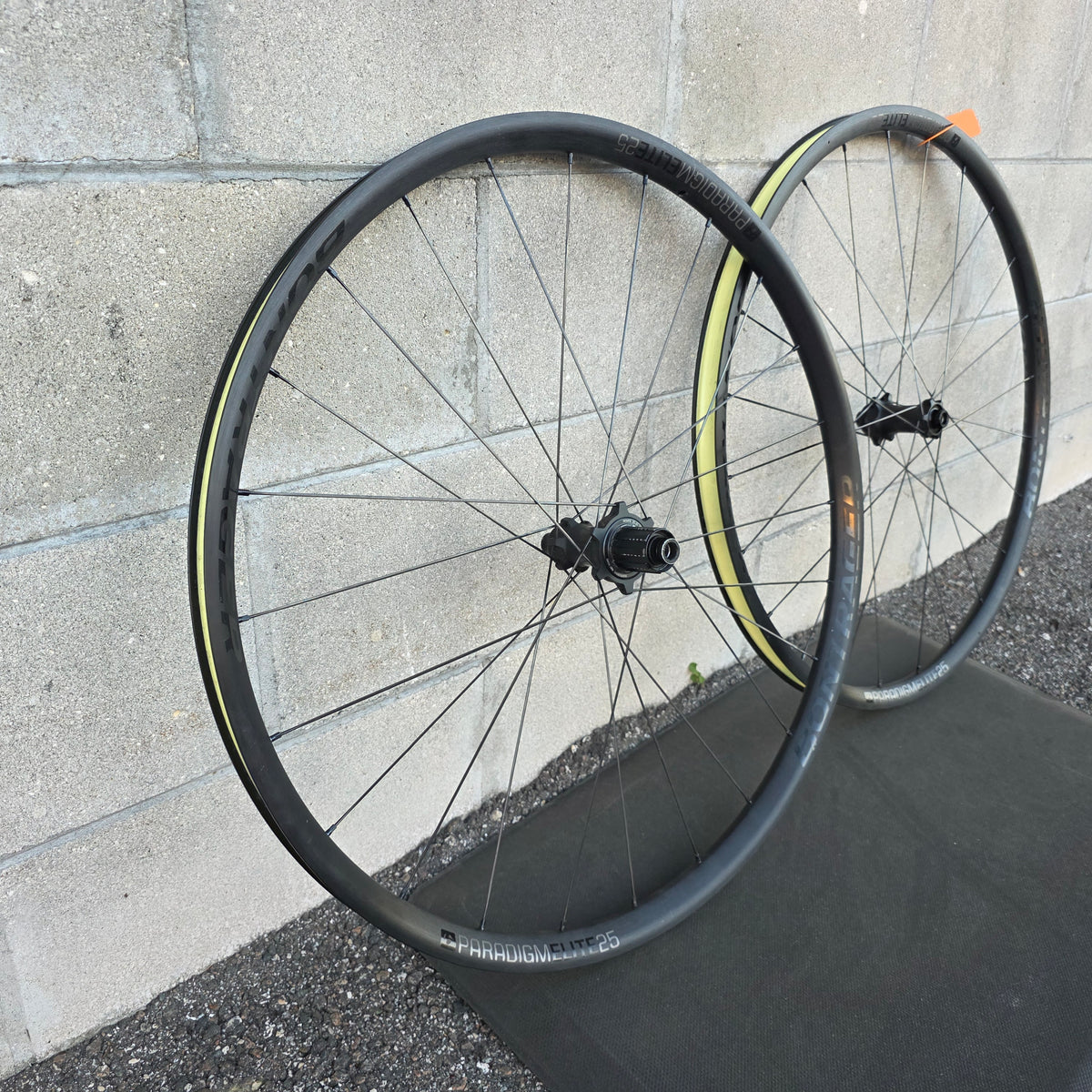 Bontrager Paradigm Elite 25 Alloy Wheelset 108pt