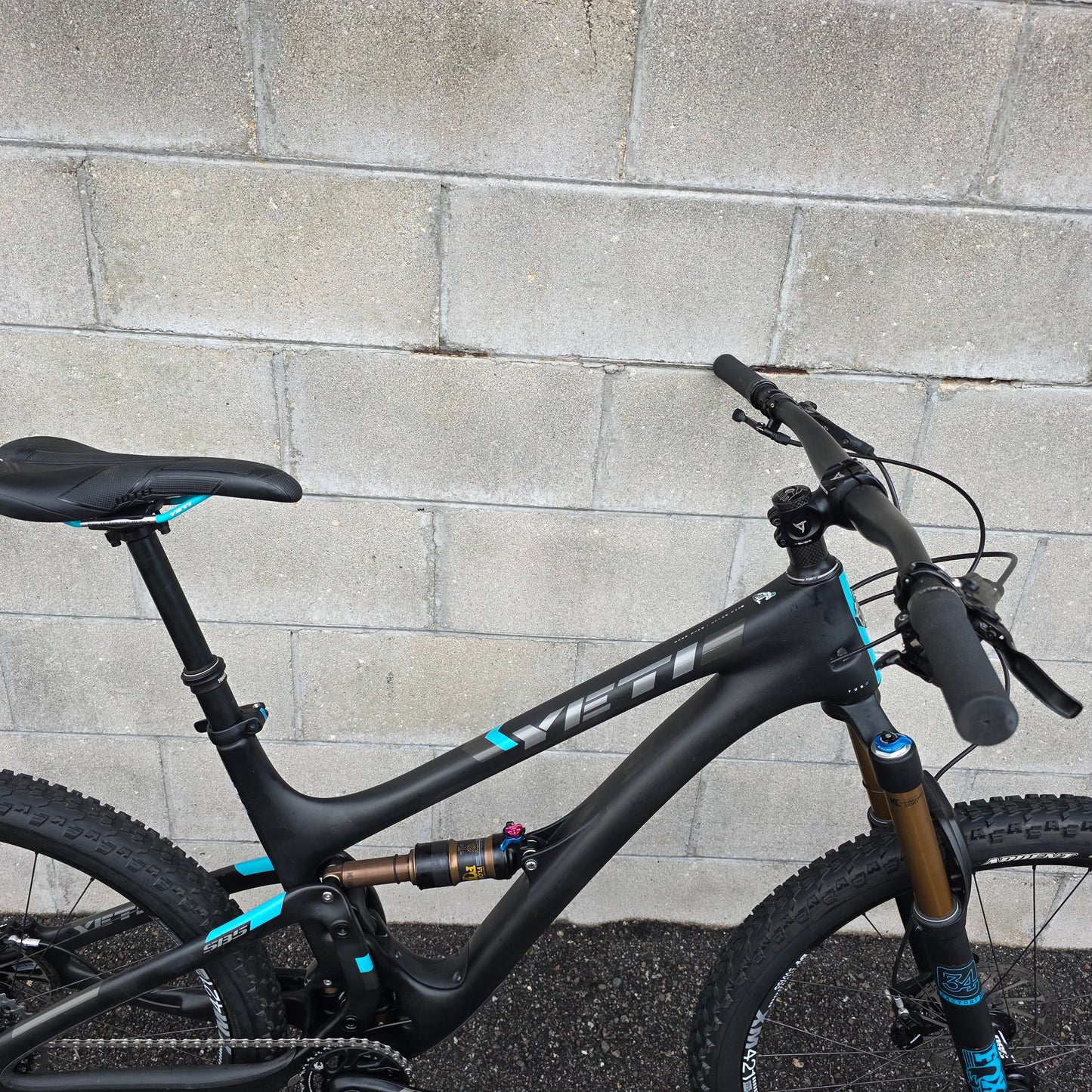 Yeti SB5 Turq 27.5 Carbon (Size Medium) SRAM XO, FOX Factory