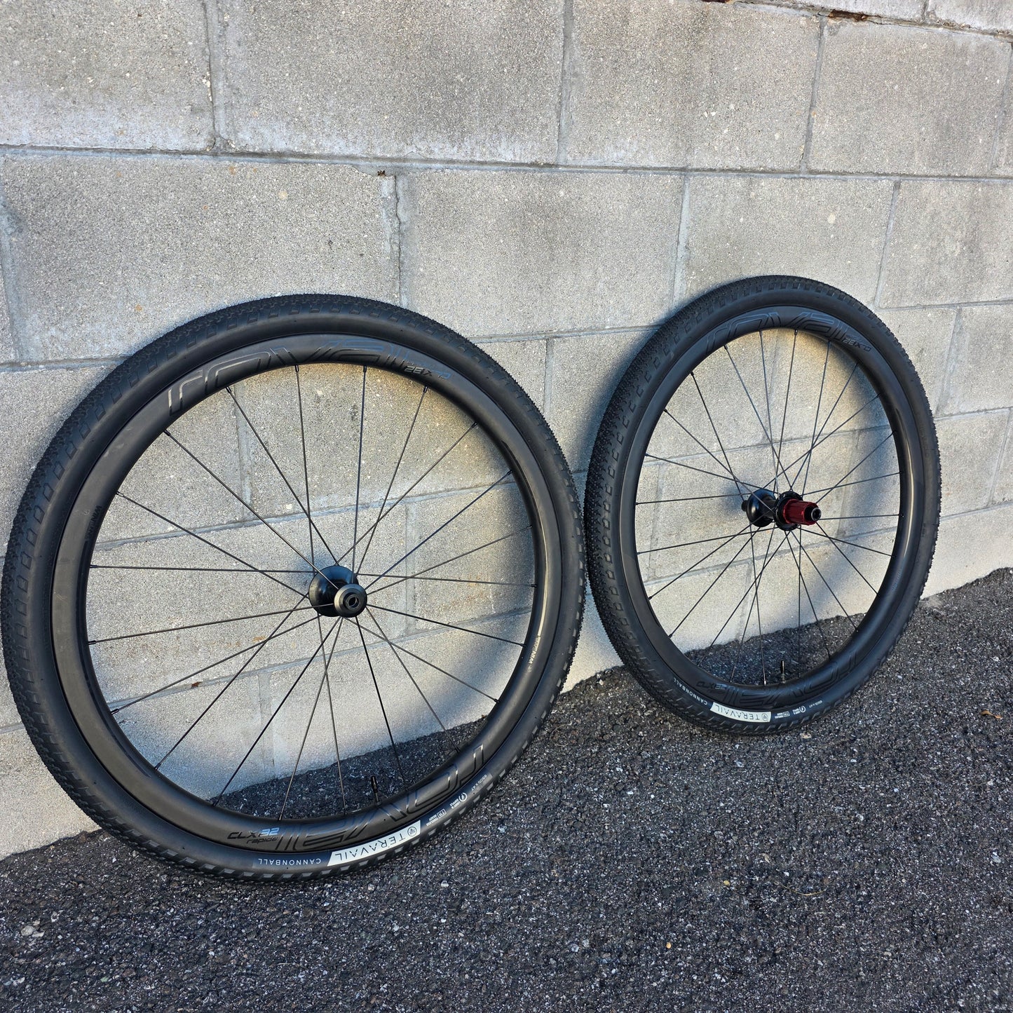 Roval Rapide CLX 32 650b wheelset Gravel
