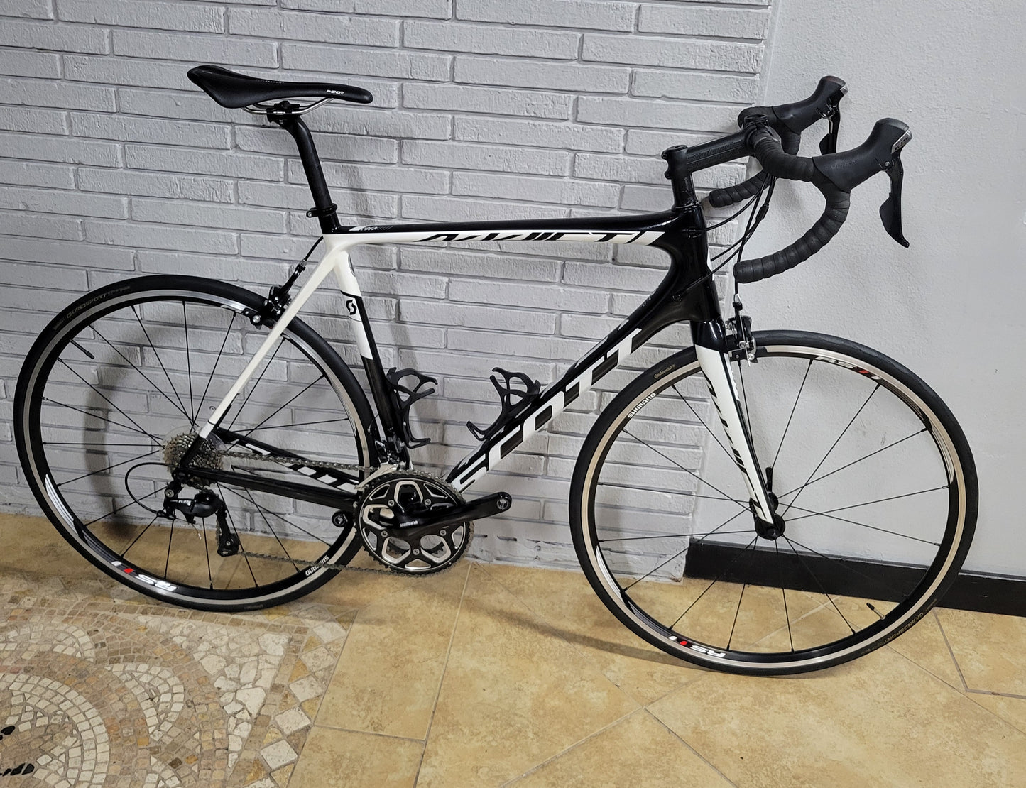 2015 Scott Addict 30 Carbon Road Bike (58cm) – South Tampa Bicycle Co