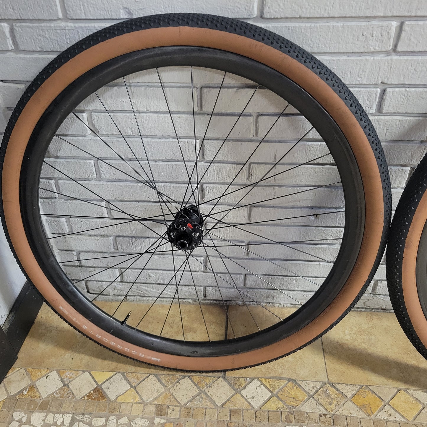 ENVE Carbon wheelset DT 240
15x100f, 12x142r