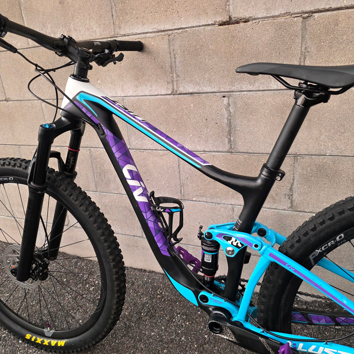 Liv Lust Advanced Carbon 27.5 (Size Small) Mountain Bike