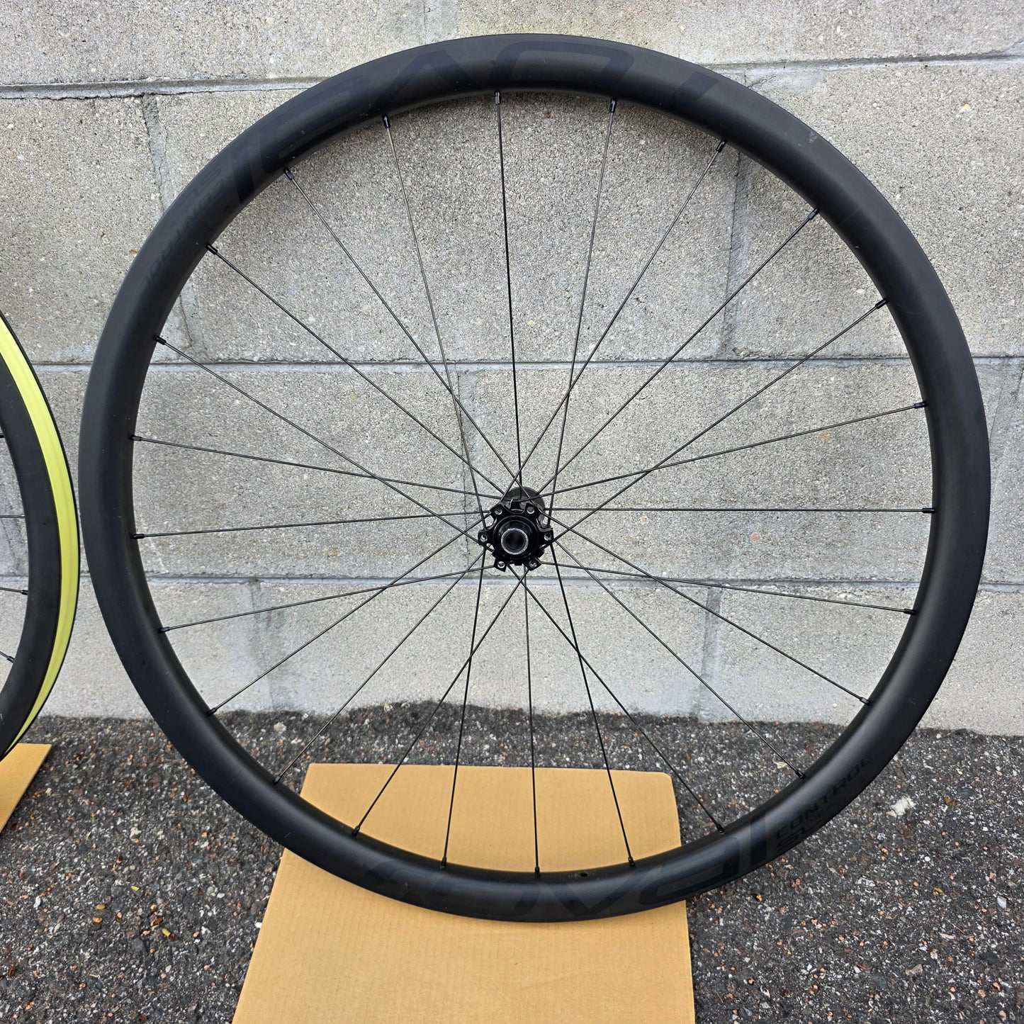 Roval Control SL 29 6B Carbon Gravel Wheelset 12x142, 12x100