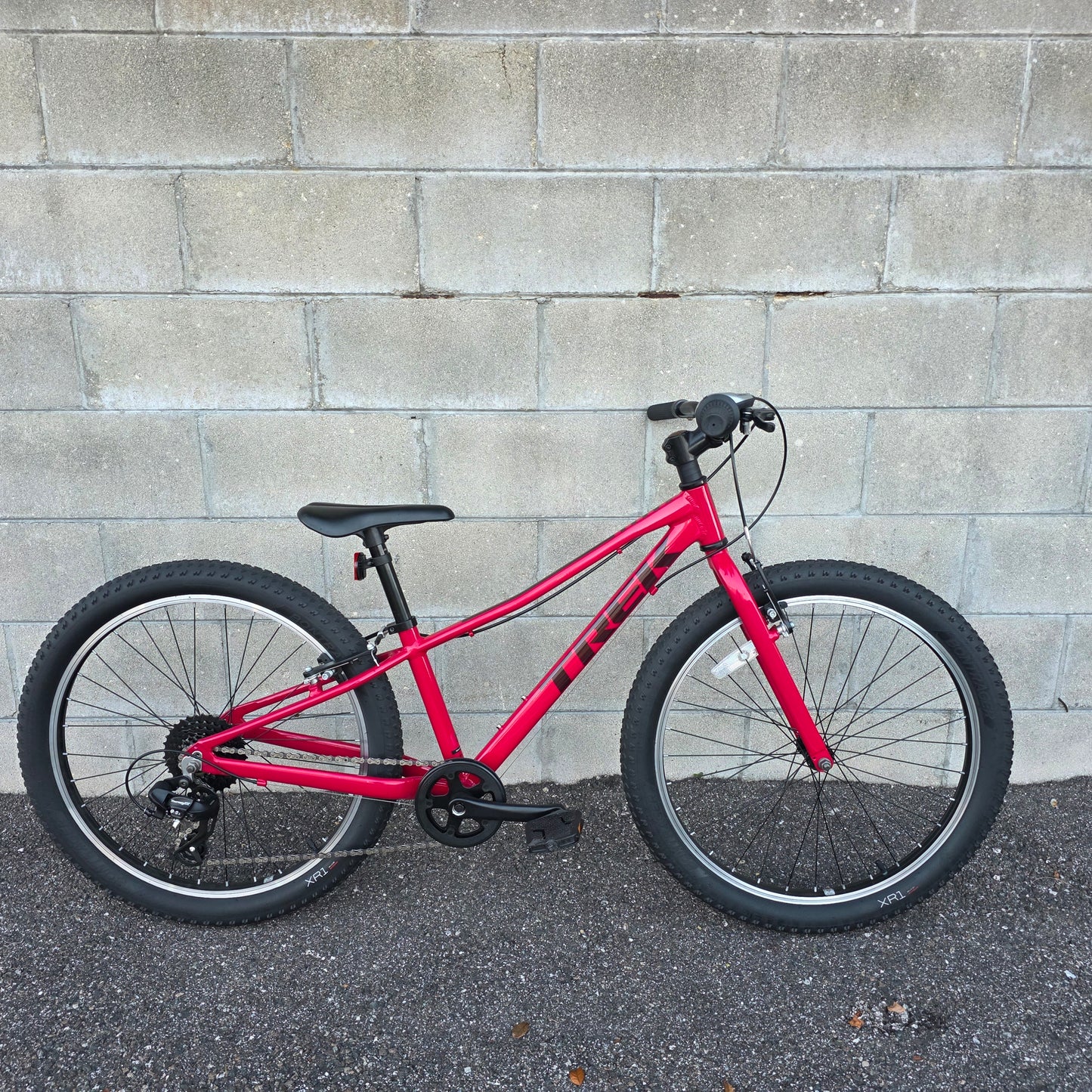 Trek Precaliber 24 kids mountain bike