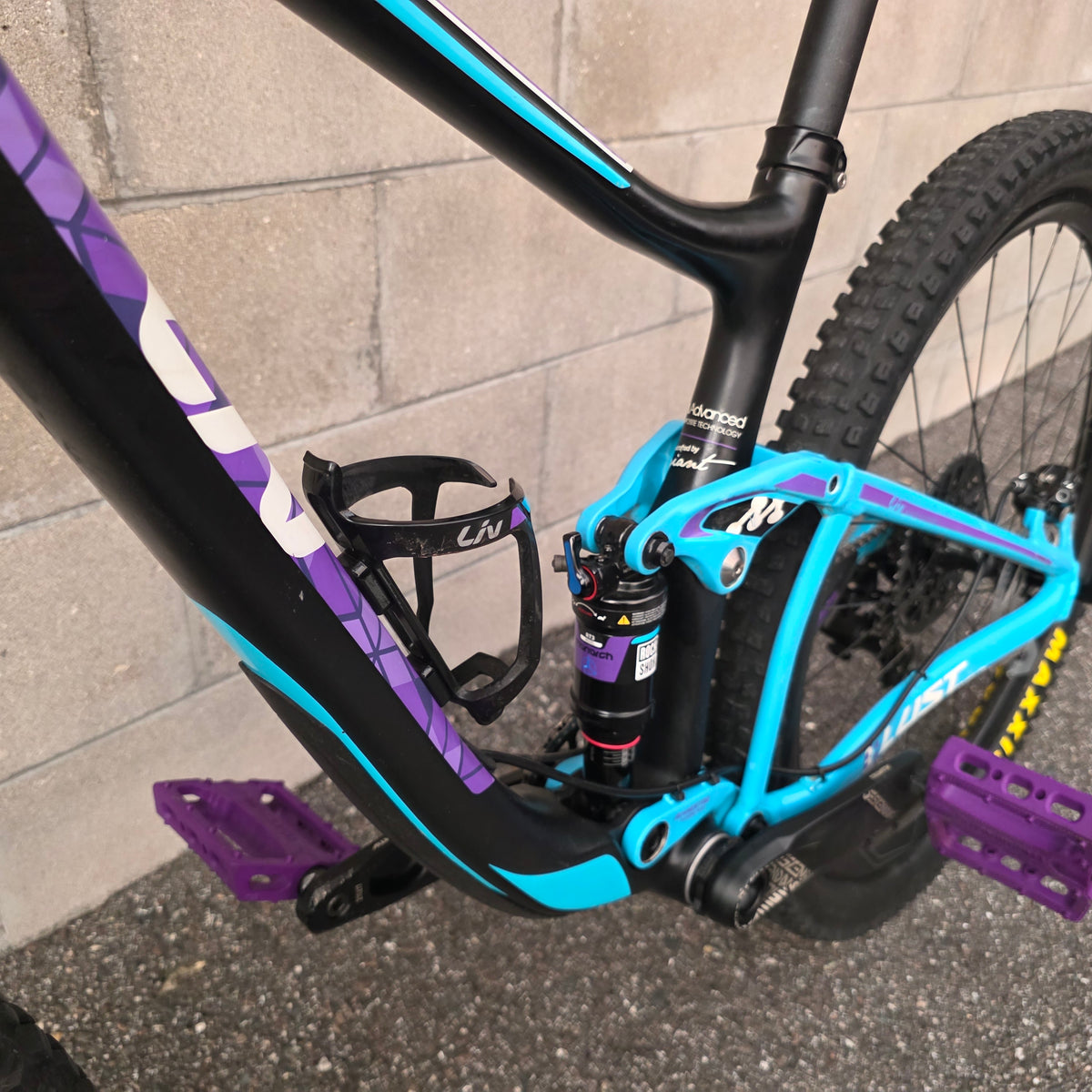 Liv Lust Advanced Carbon 27.5 (Size Small) Mountain Bike