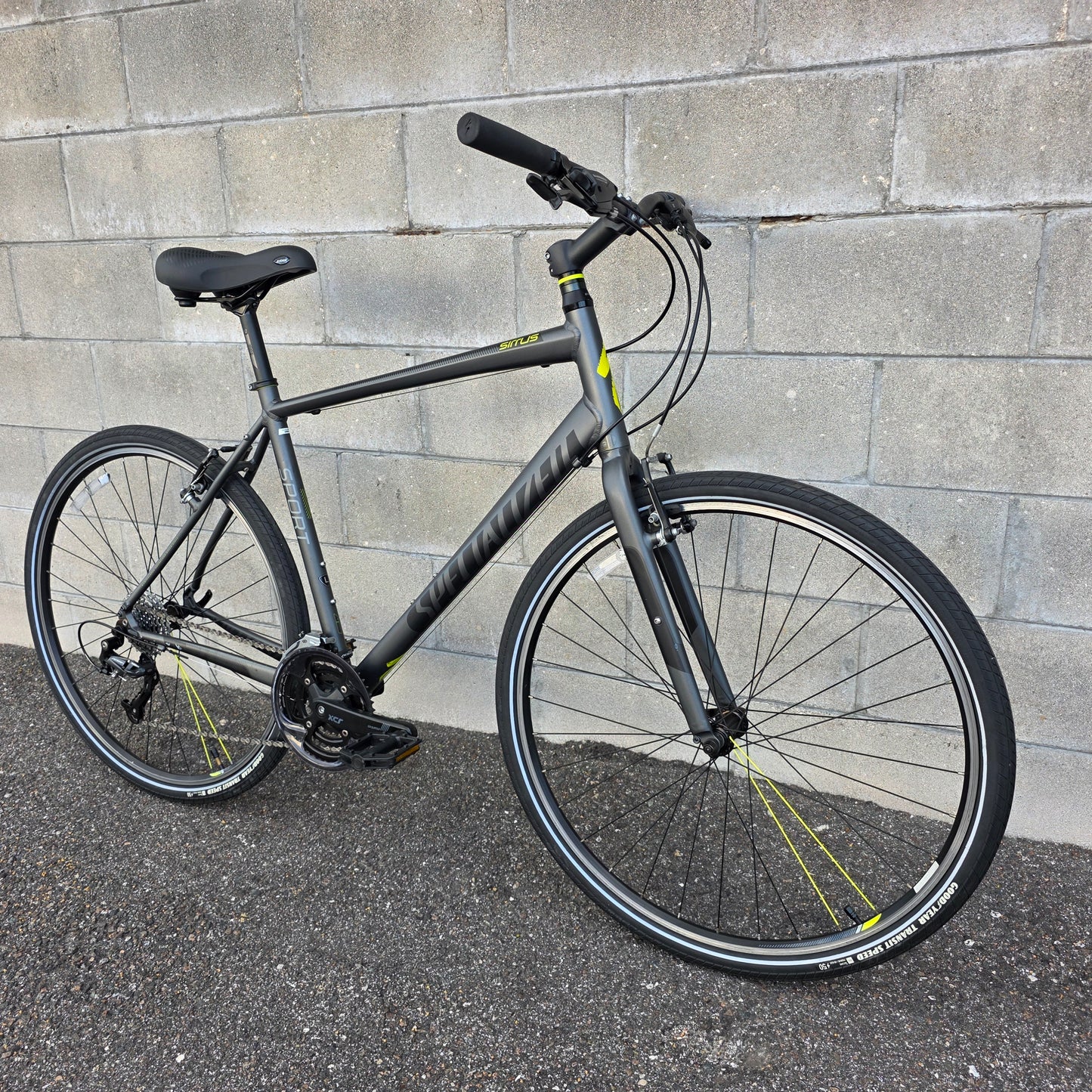 Specialized Sirrus Fitness Bike (Size Large)