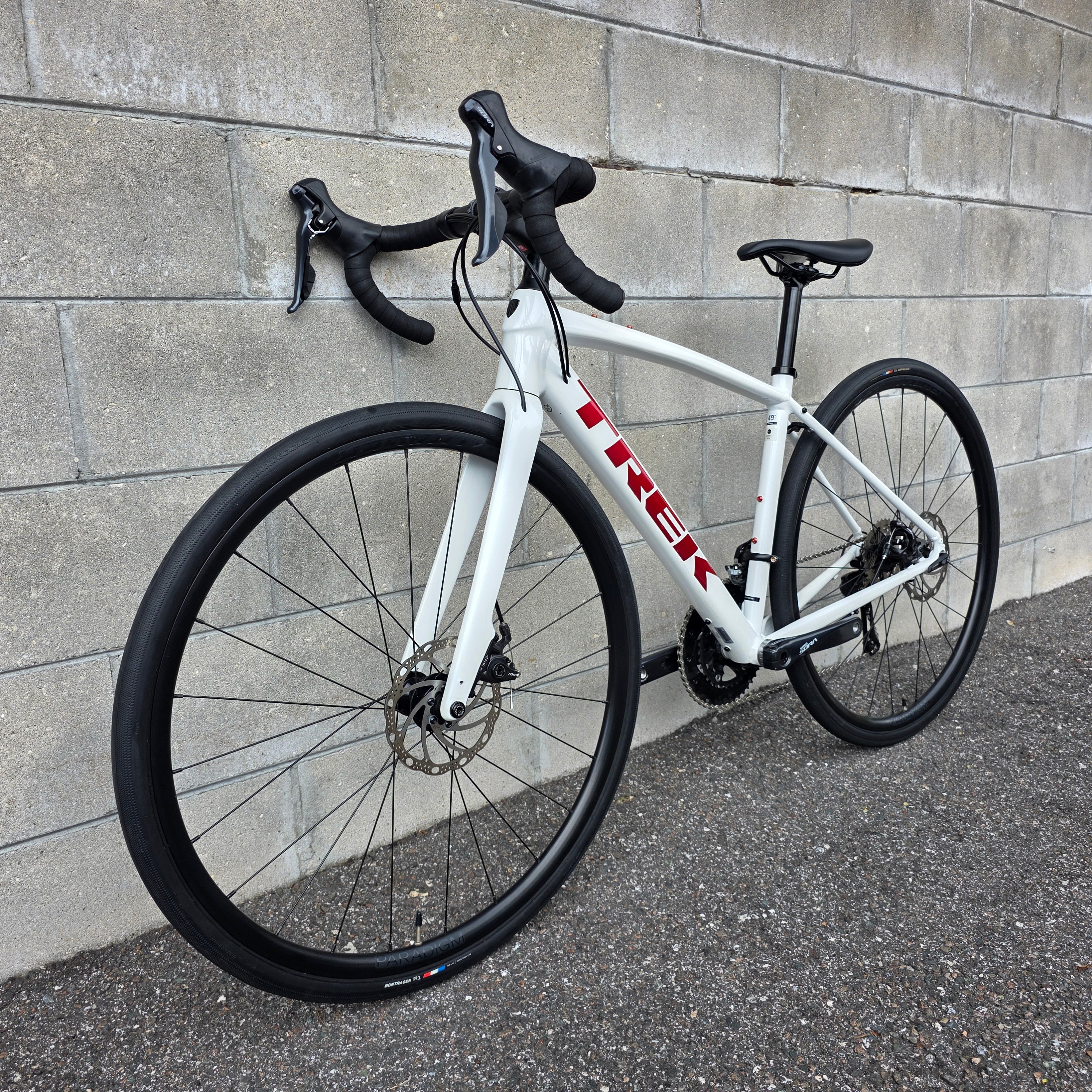 2022 Trek Domane AL3 49cm Road abike White Red – South Tampa
