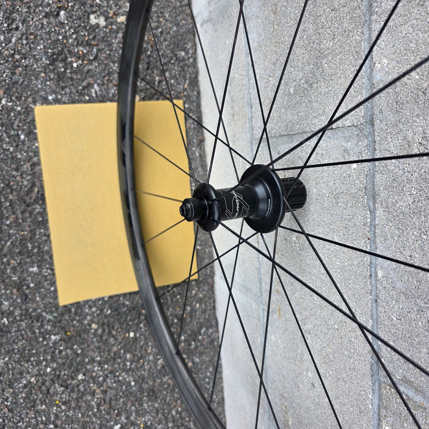 Giant SLR 0 Carbon Road Bike Wheelset Rim Brake Clincher TLR