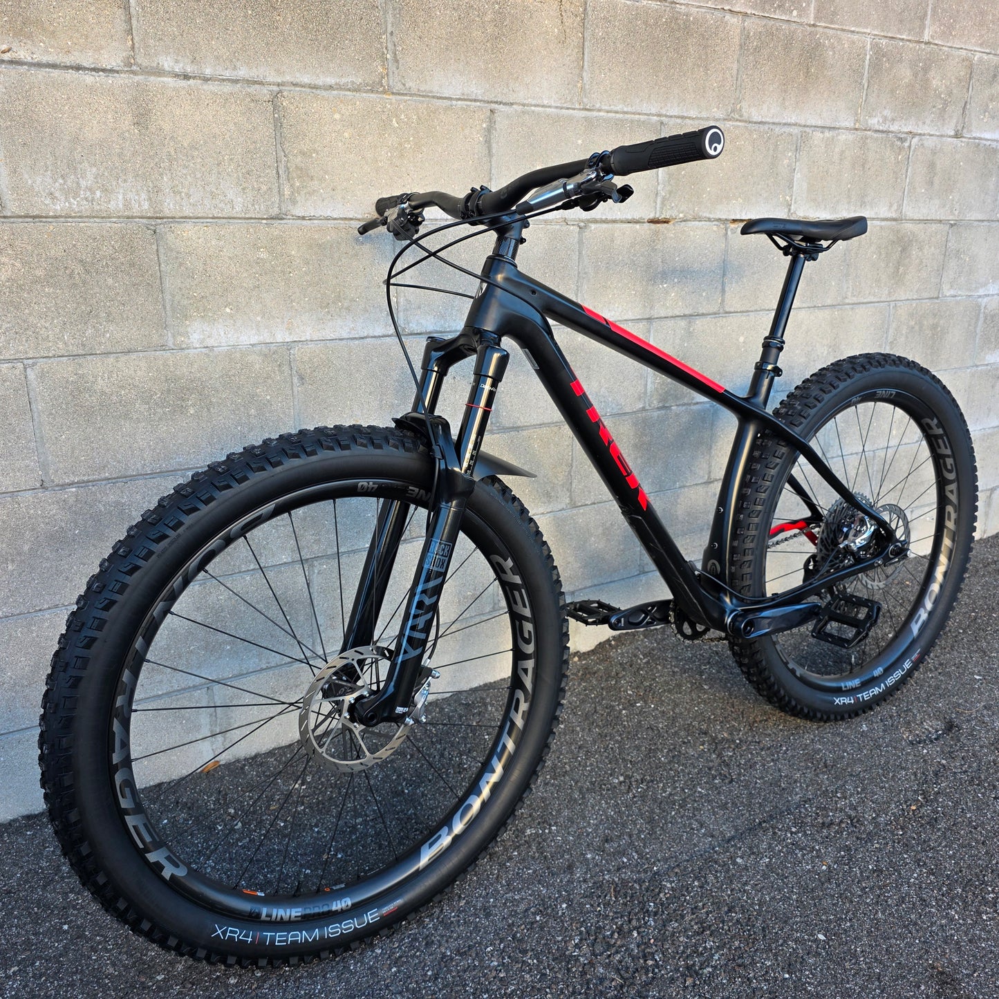 Trek Stache 9.8 Carbon 29+ (19.5/18.5") AXS