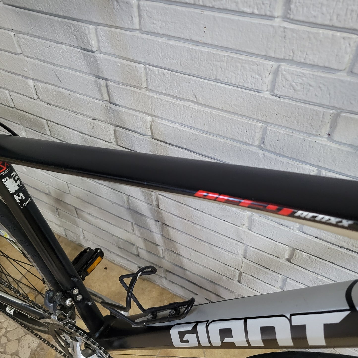 2015 Giant Defy Road Bike (Medium)