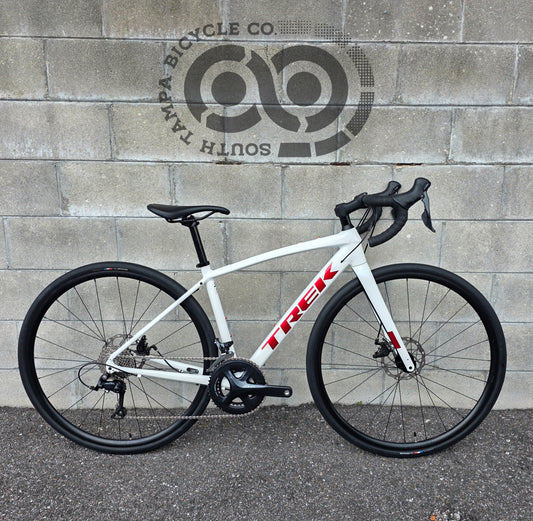 2022 Trek Domane AL3 49cm Road abike White Red