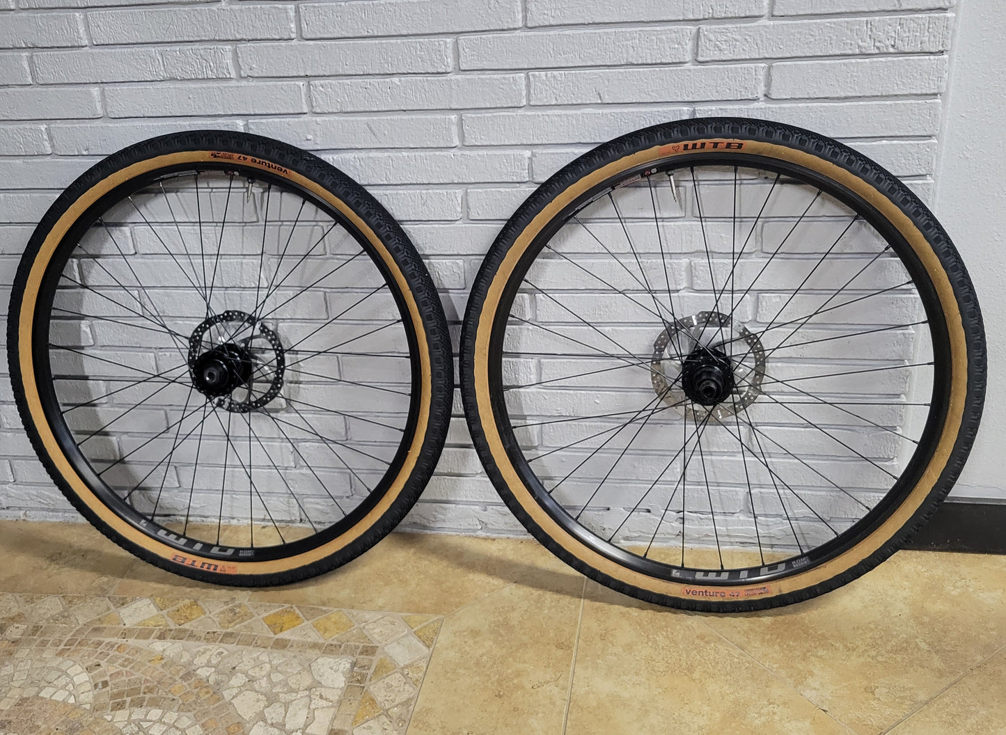 WTB KOM i23 650b gravel wheelset