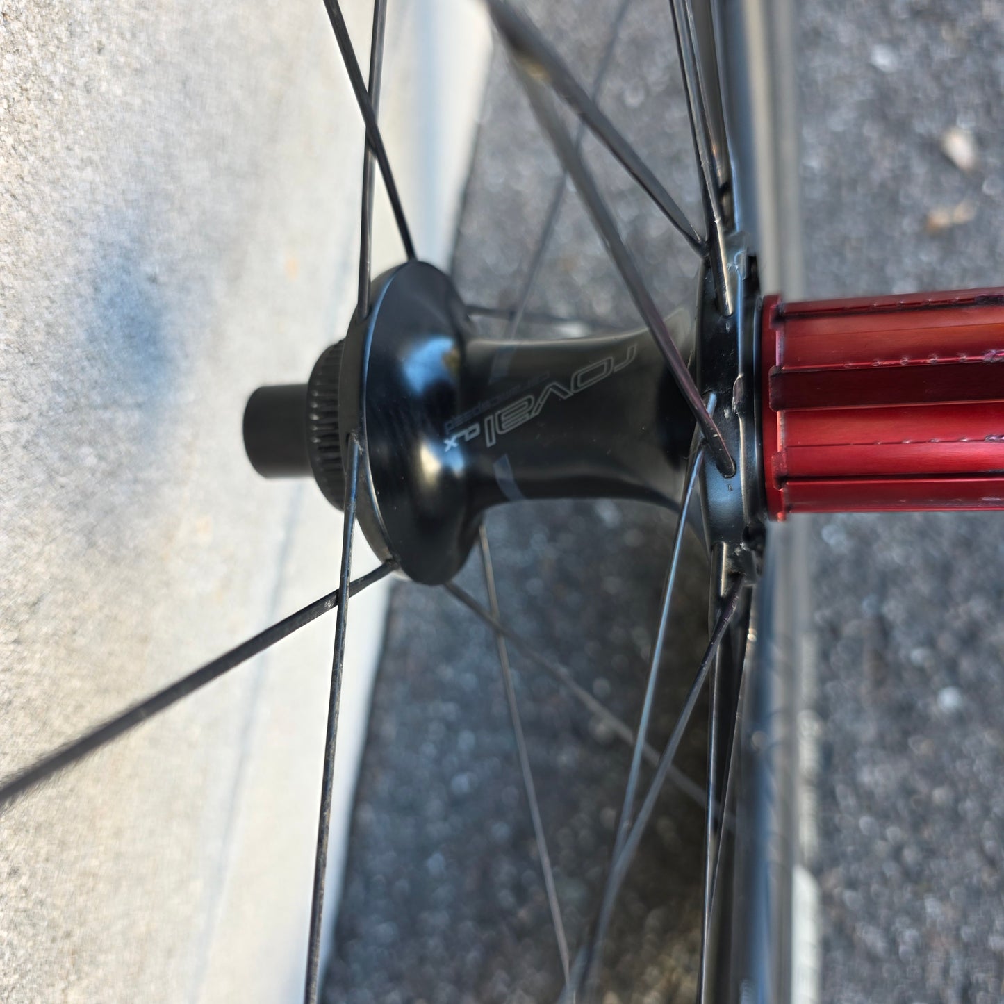 Roval Rapide CLX 32 650b wheelset Gravel