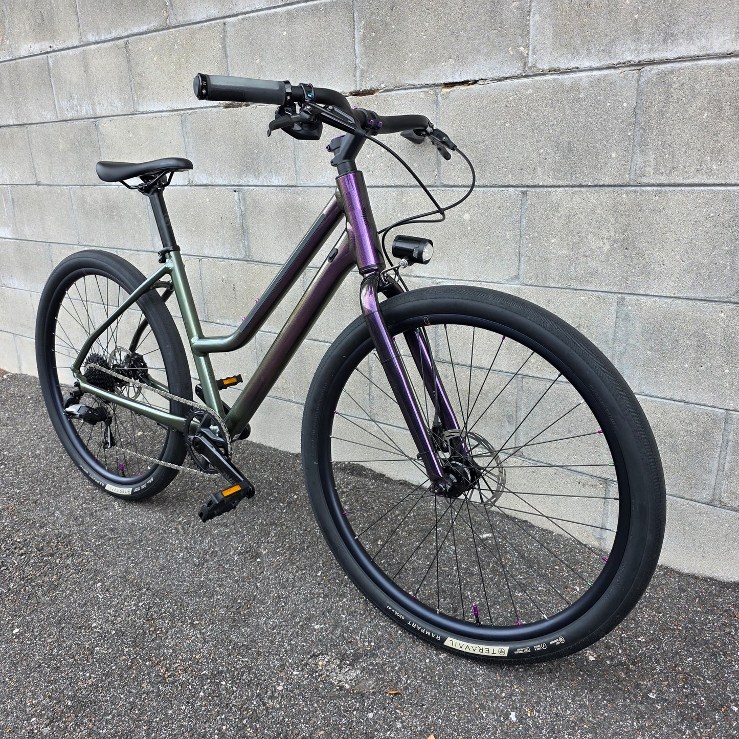 2024 Cannondale Treadwell Women's Remixte SRAM FORCE AXS (Medium)