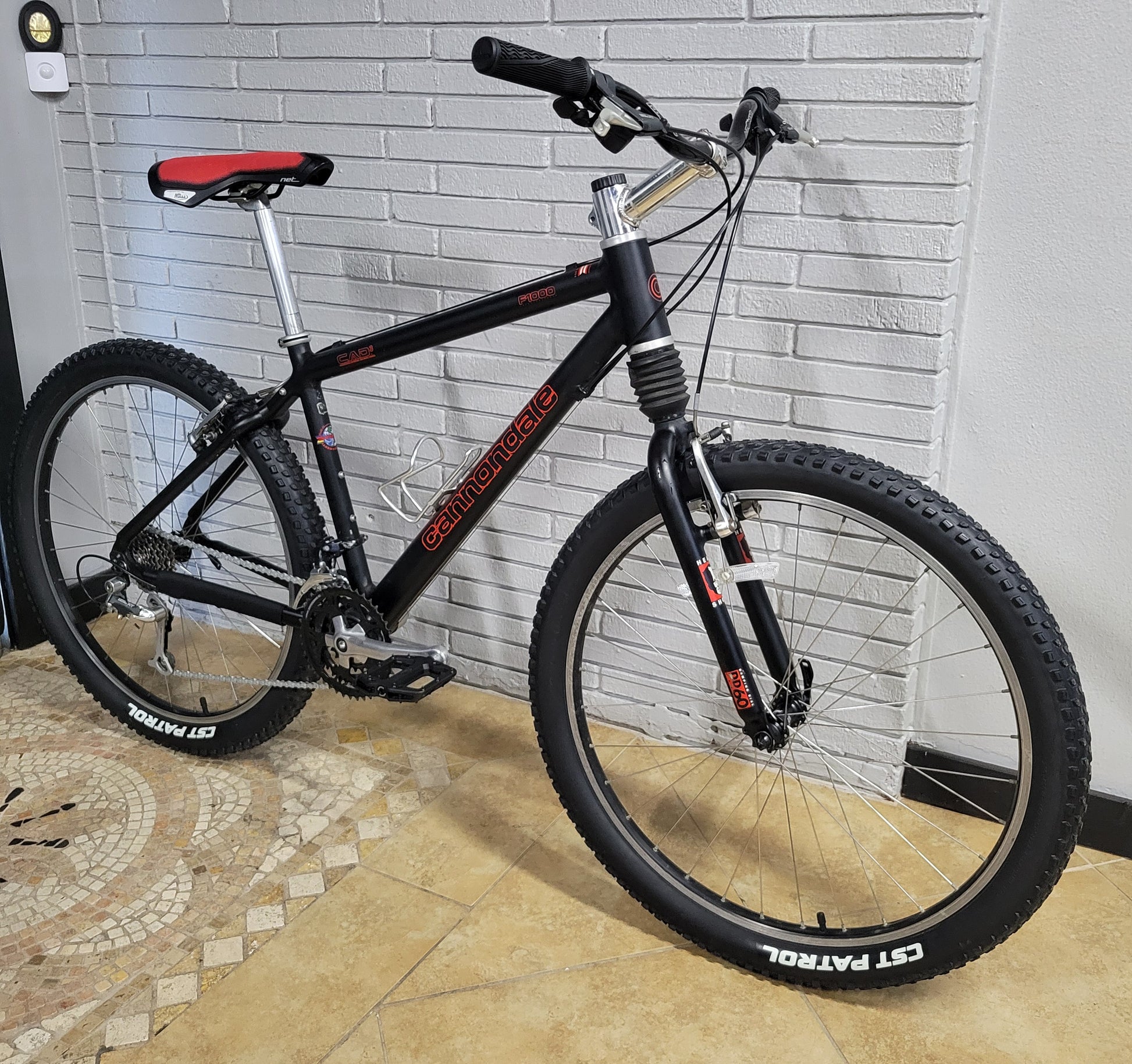 pedal cannondale Cannondale F1000 size medium – South Tampa Bicycle Co