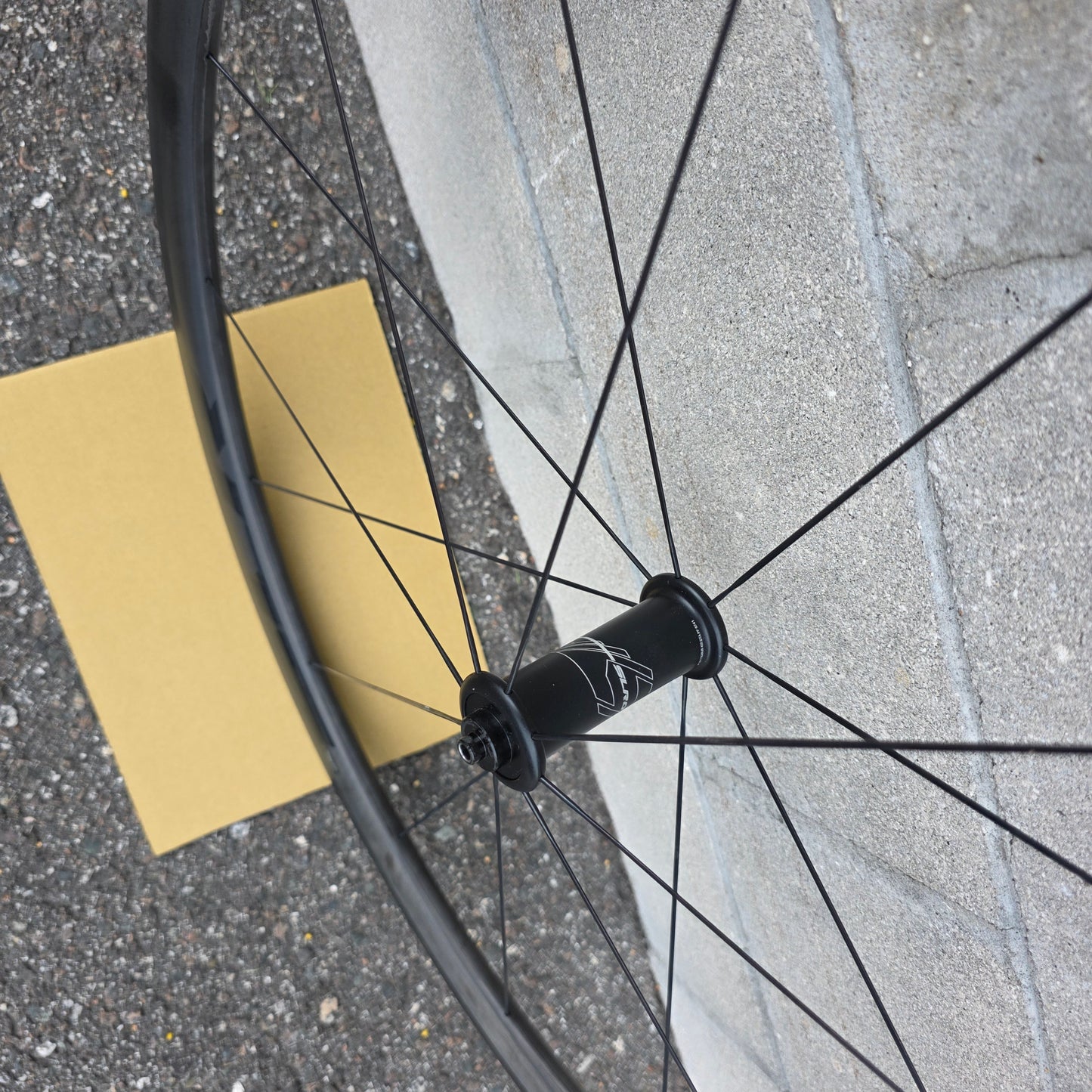 Giant SLR 0 Carbon Road Bike Wheelset Rim Brake Clincher TLR