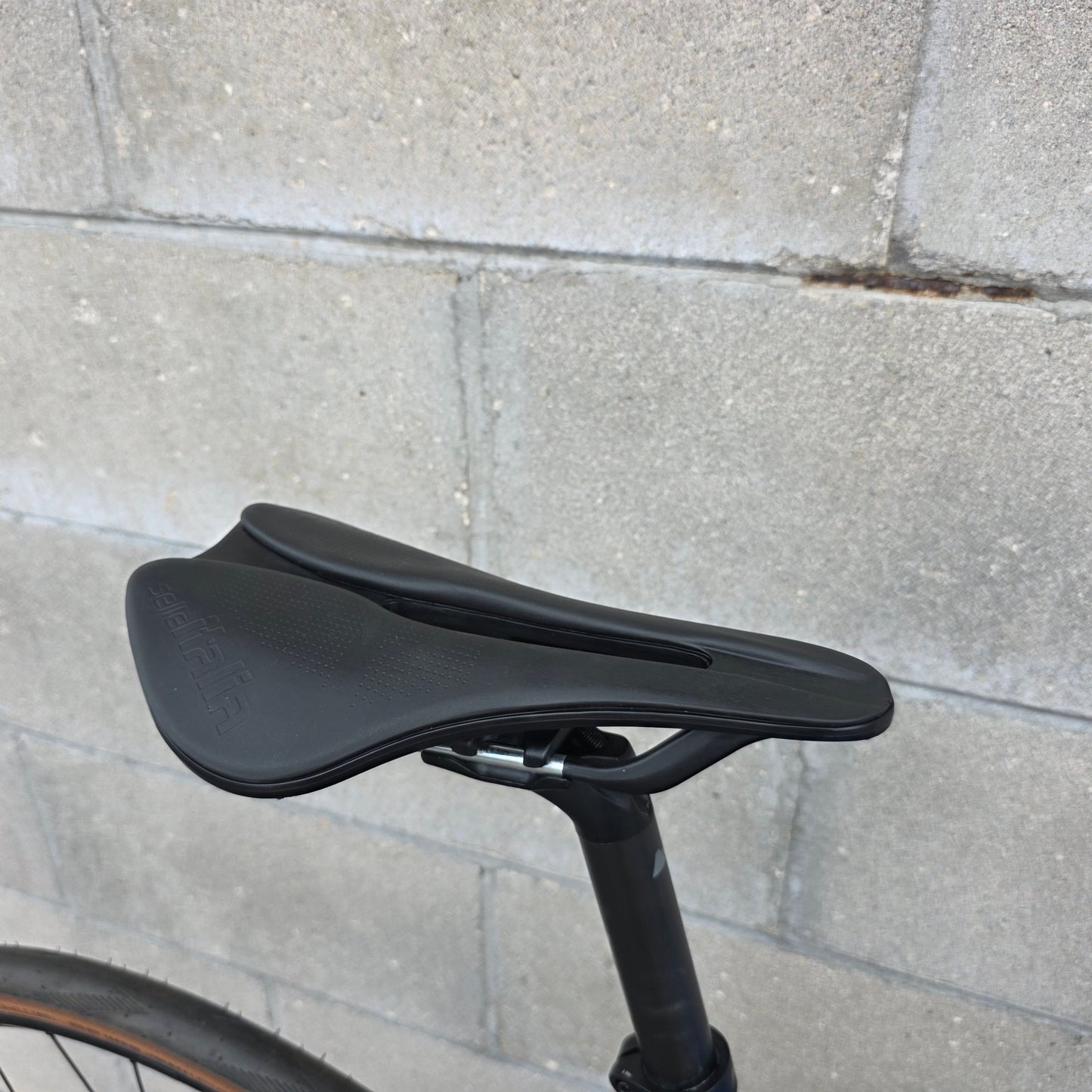 2023 Canyon Endurance AL 105 (Medium)